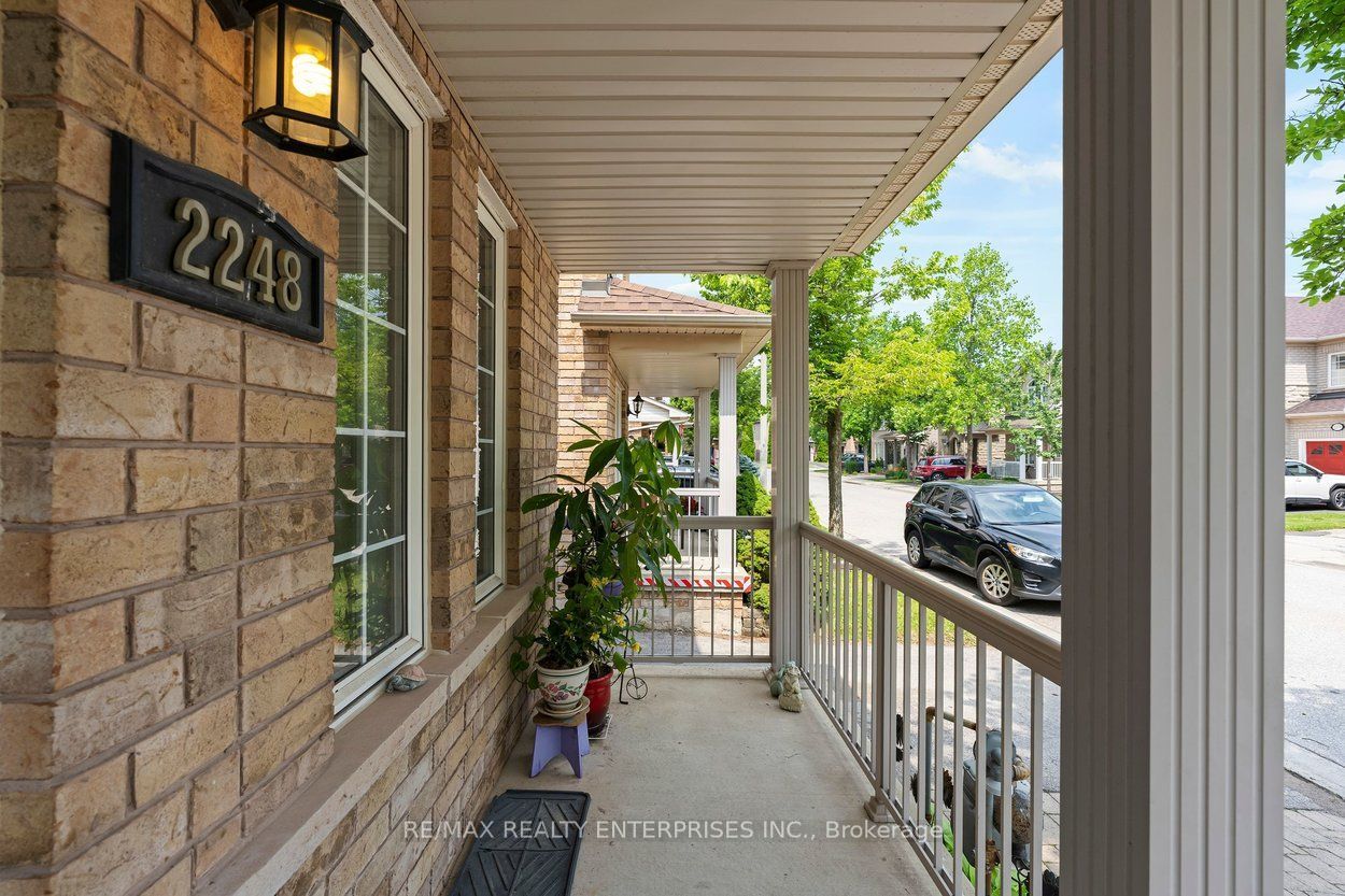 2248 Seton Crescent Property Photo 4