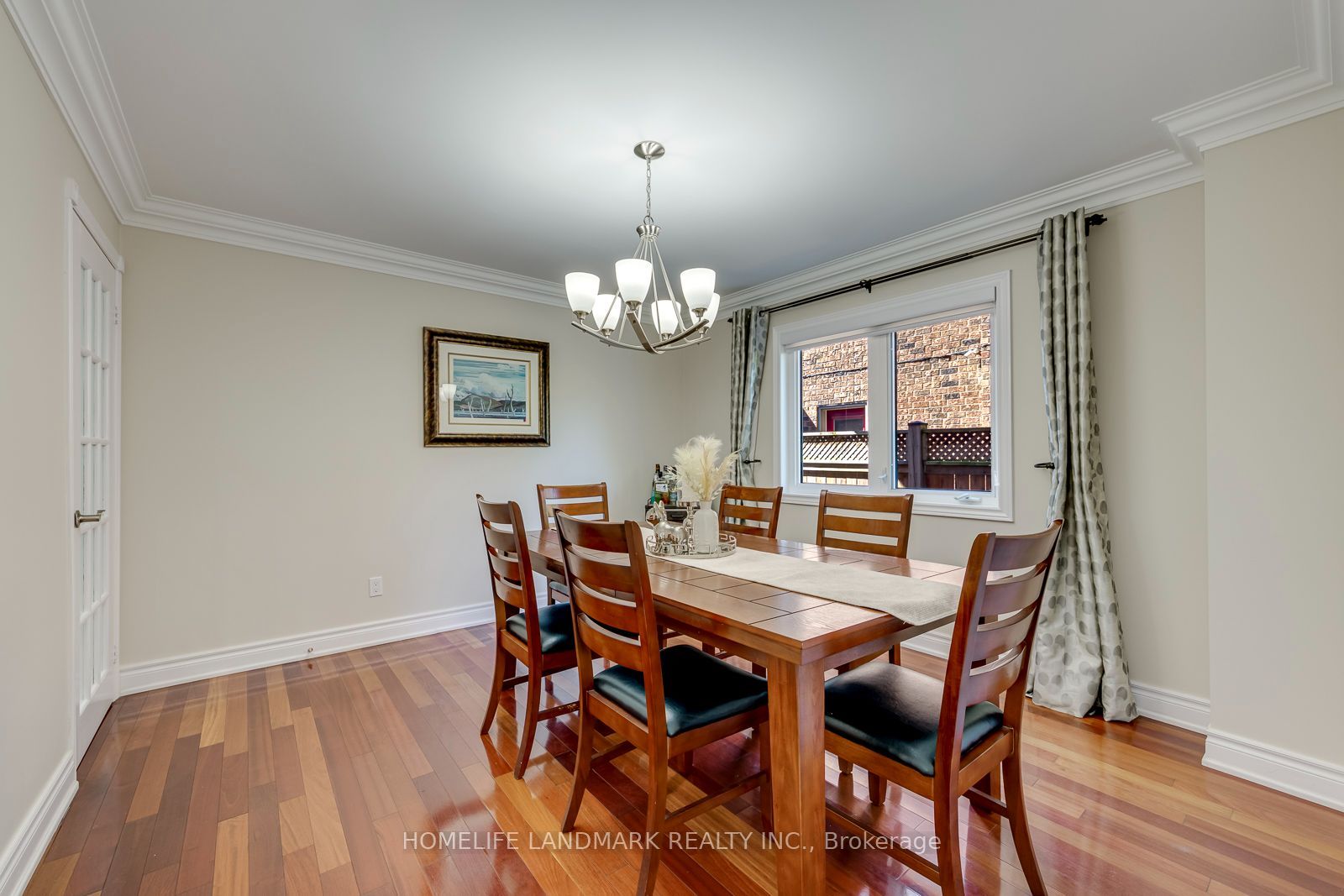 2935 Kingsway Drive Property Photo 16
