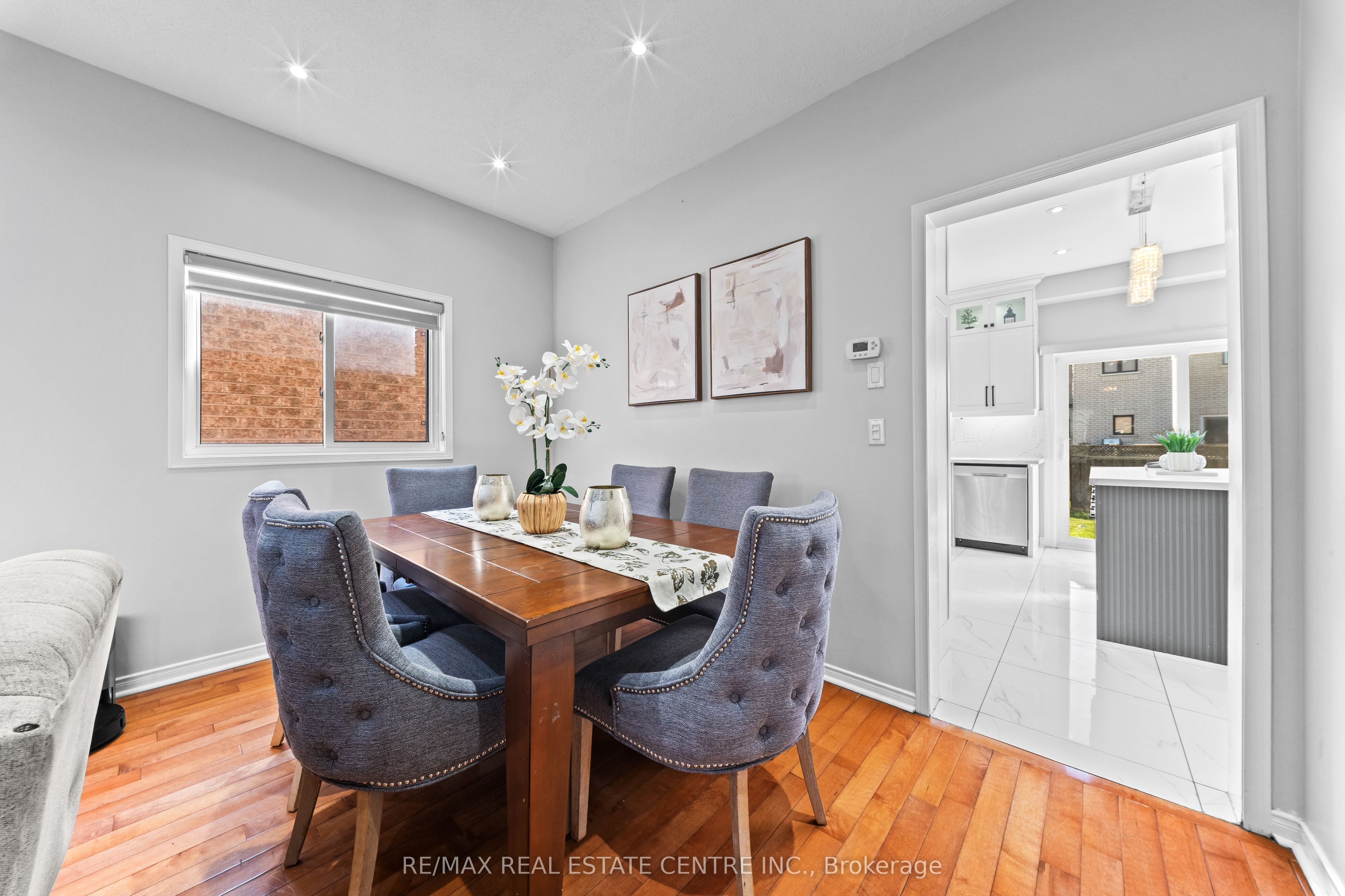 10 Midvale Road Property Photo 8