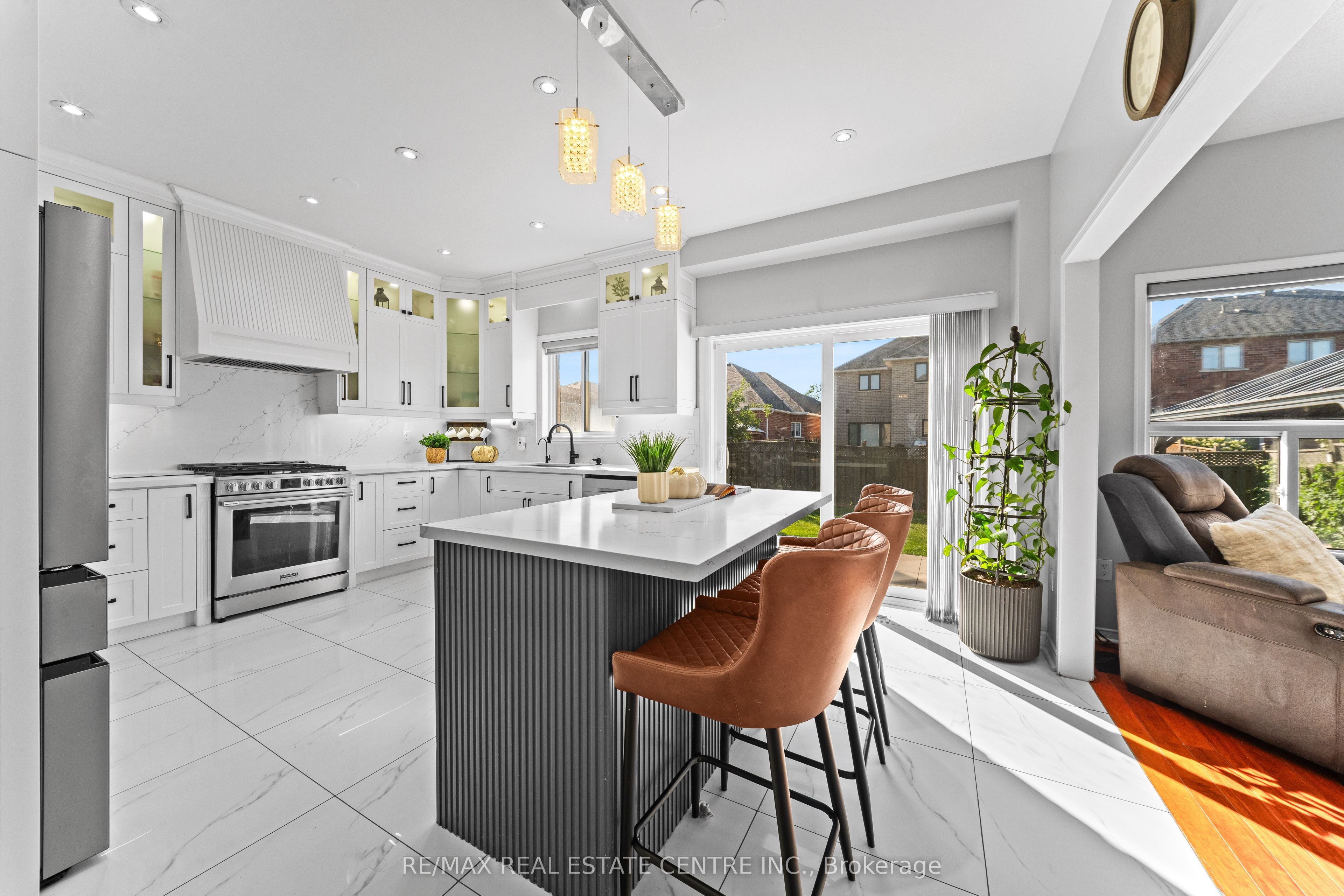 10 Midvale Road Property Photo 10
