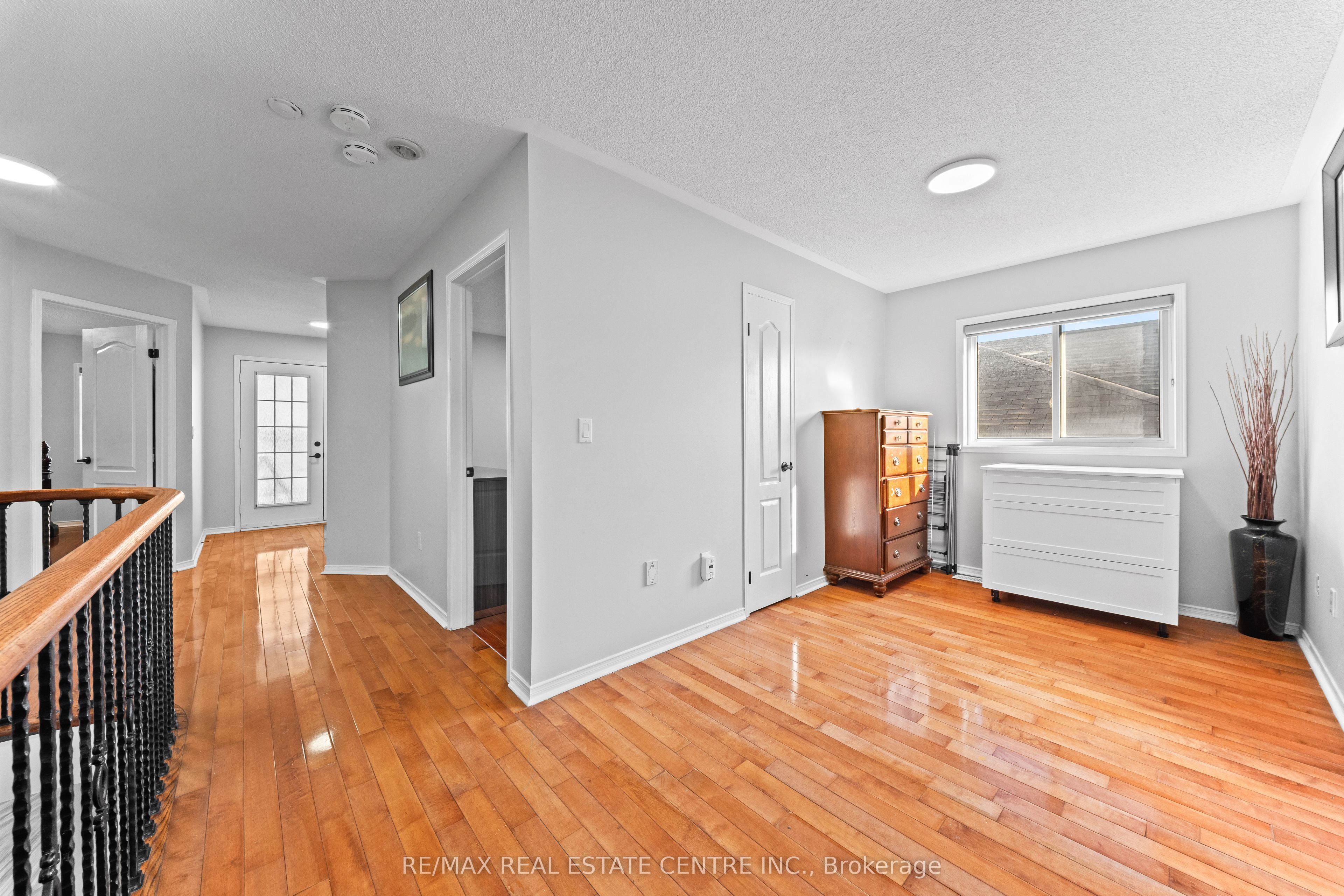 10 Midvale Road Property Photo 19