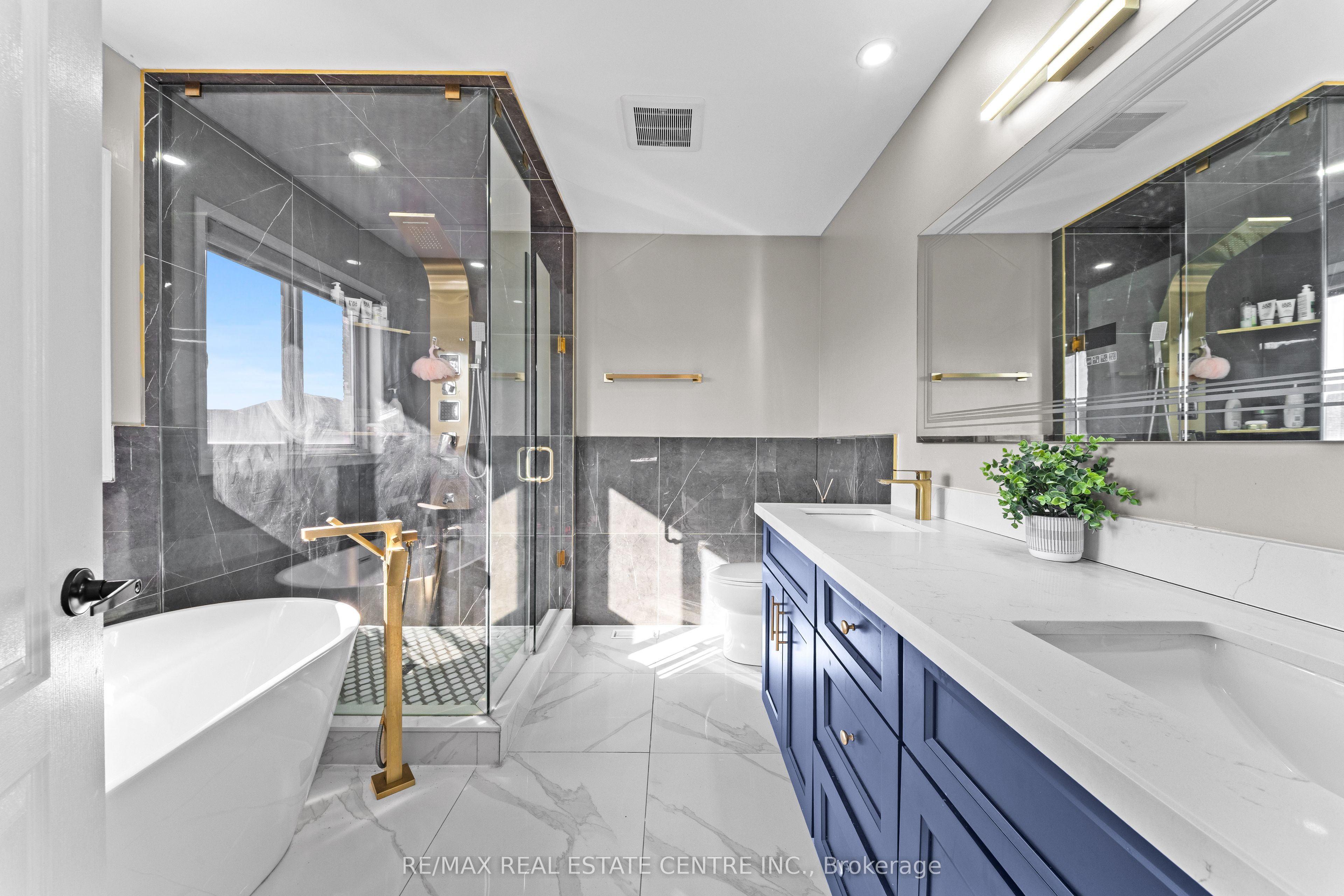 10 Midvale Road Property Photo 21