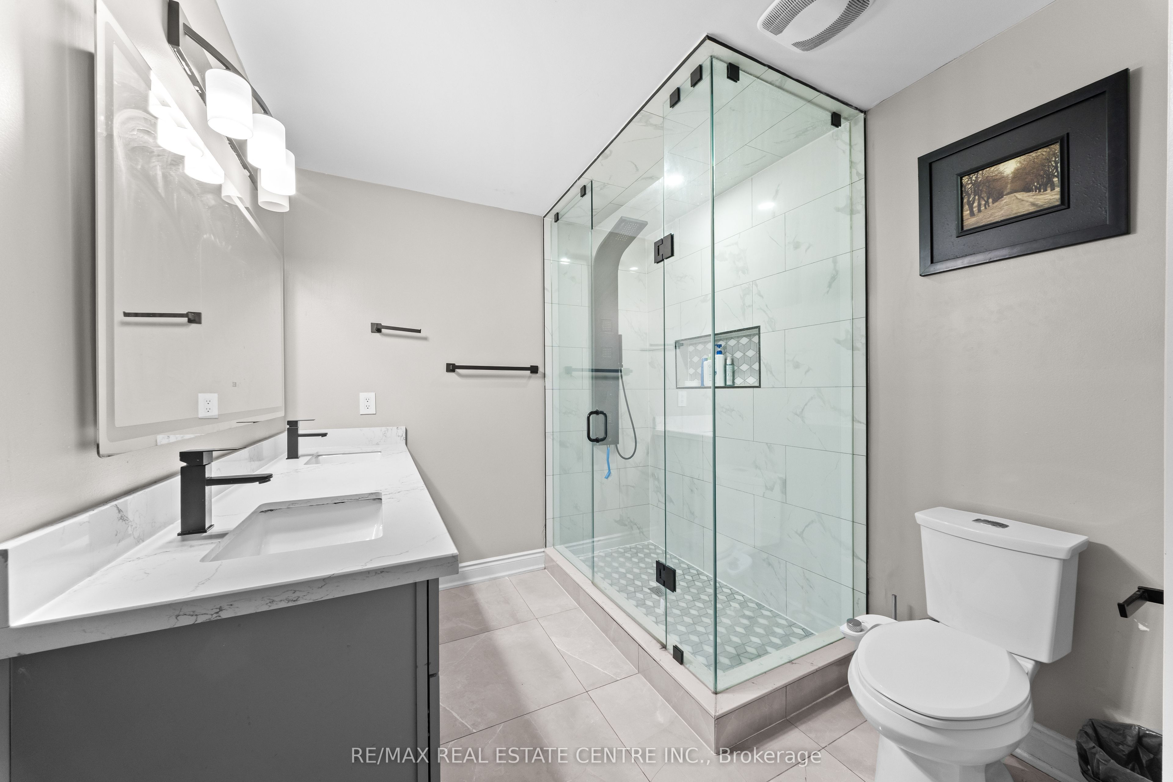 10 Midvale Road Property Photo 25