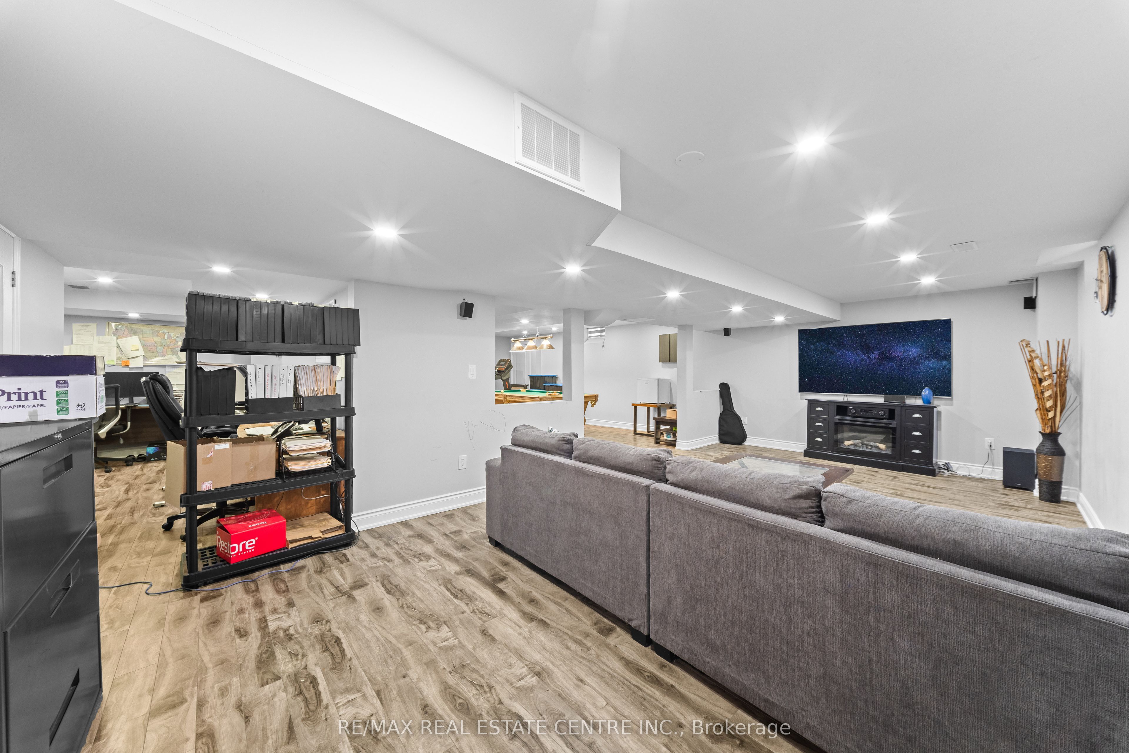 10 Midvale Road Property Photo 32