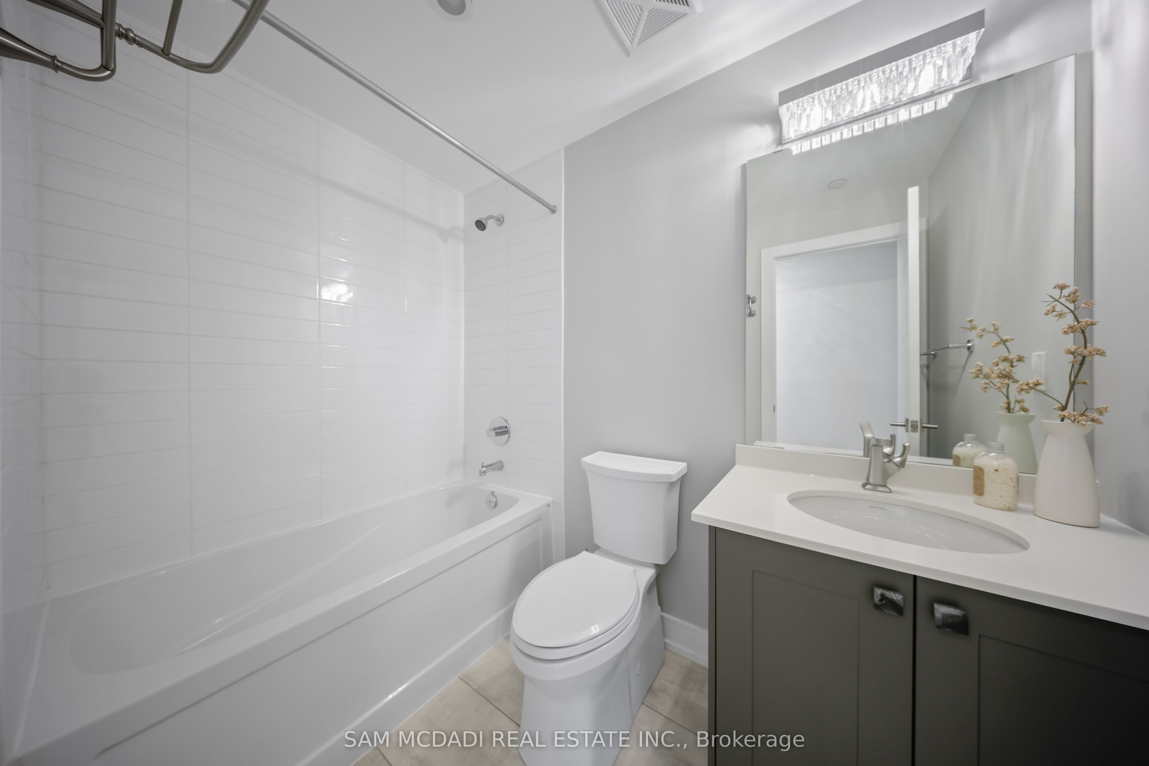 670 Atwater Avenue 1 Property Photo 8