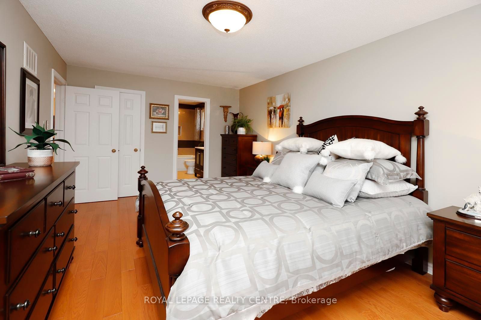 690 Ashprior Avenue Property Photo 28