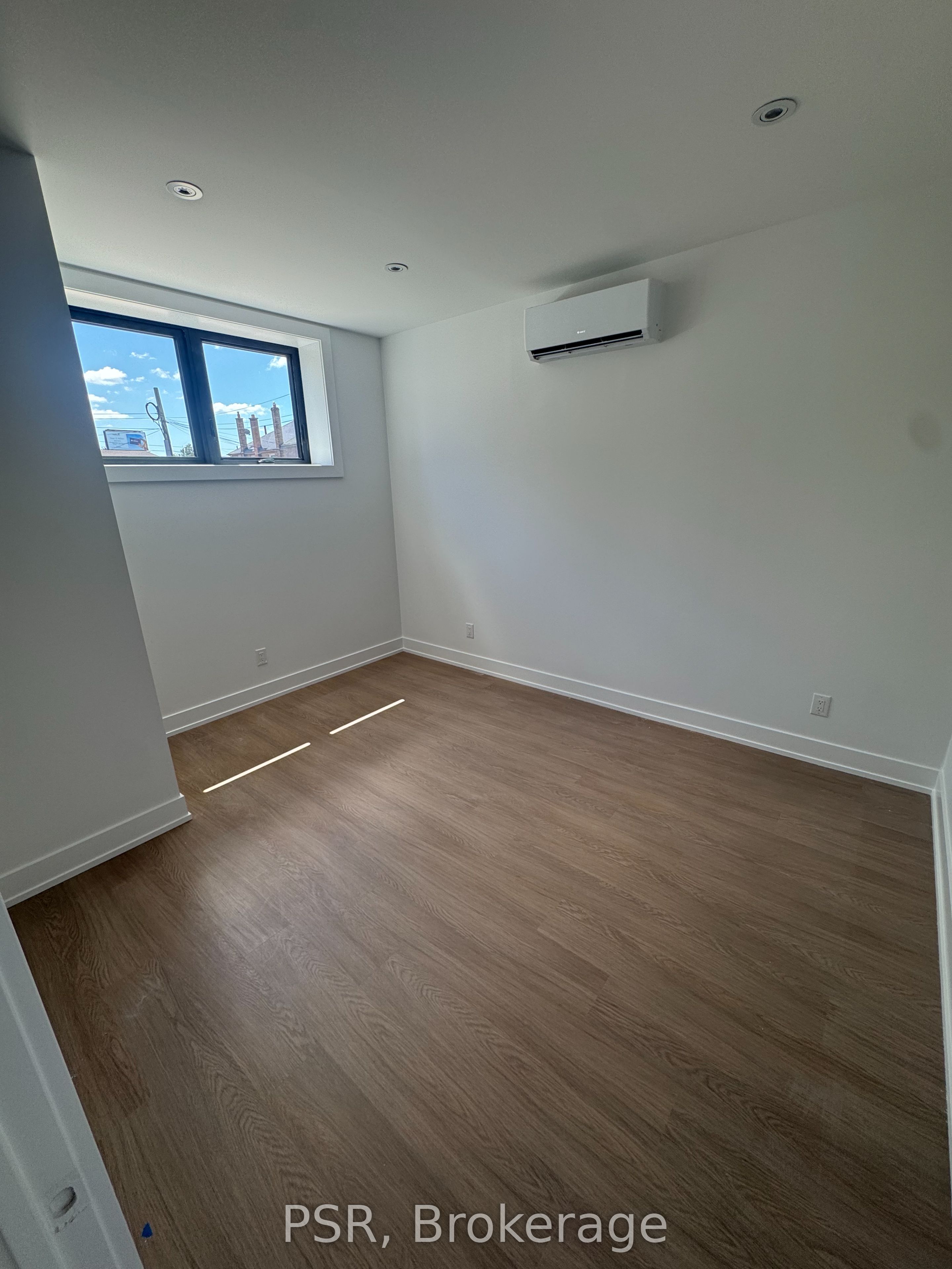 99 Ypres Road Main Property Photo 11