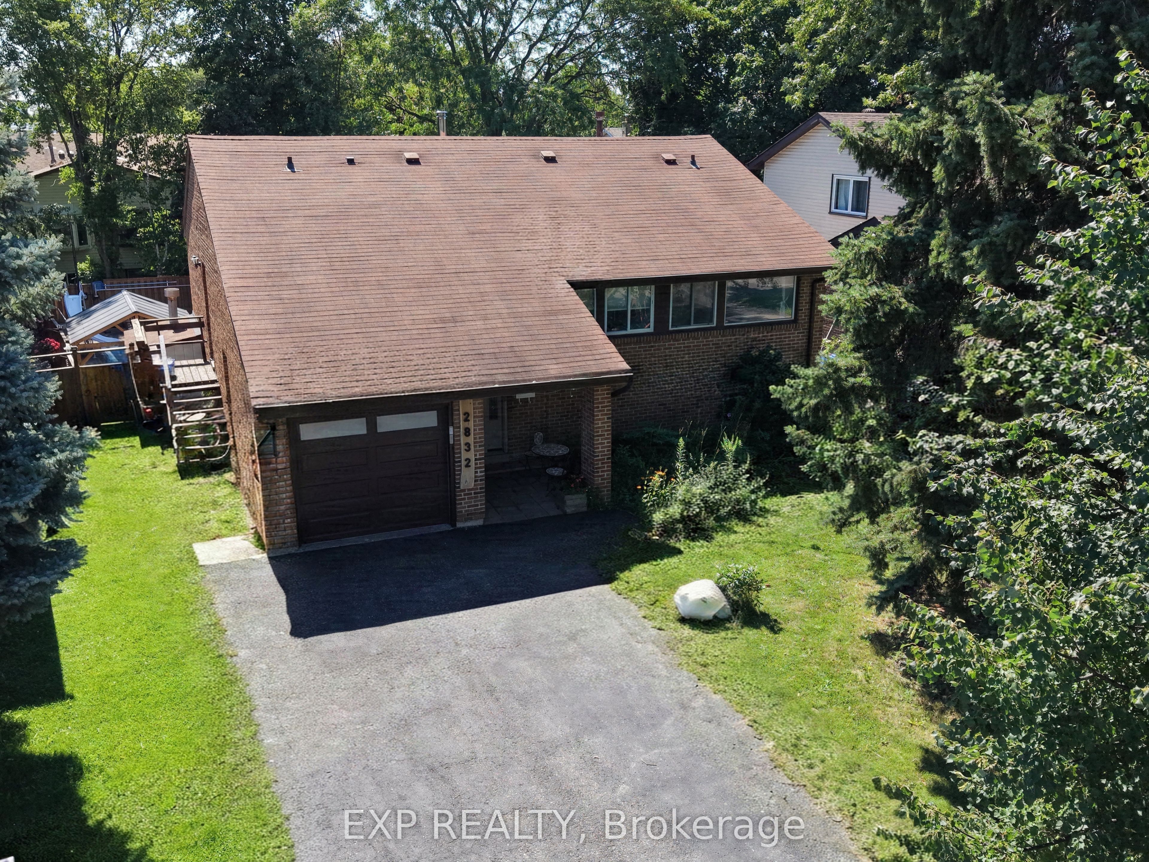 2832 Windwood Drive Property Photo 1