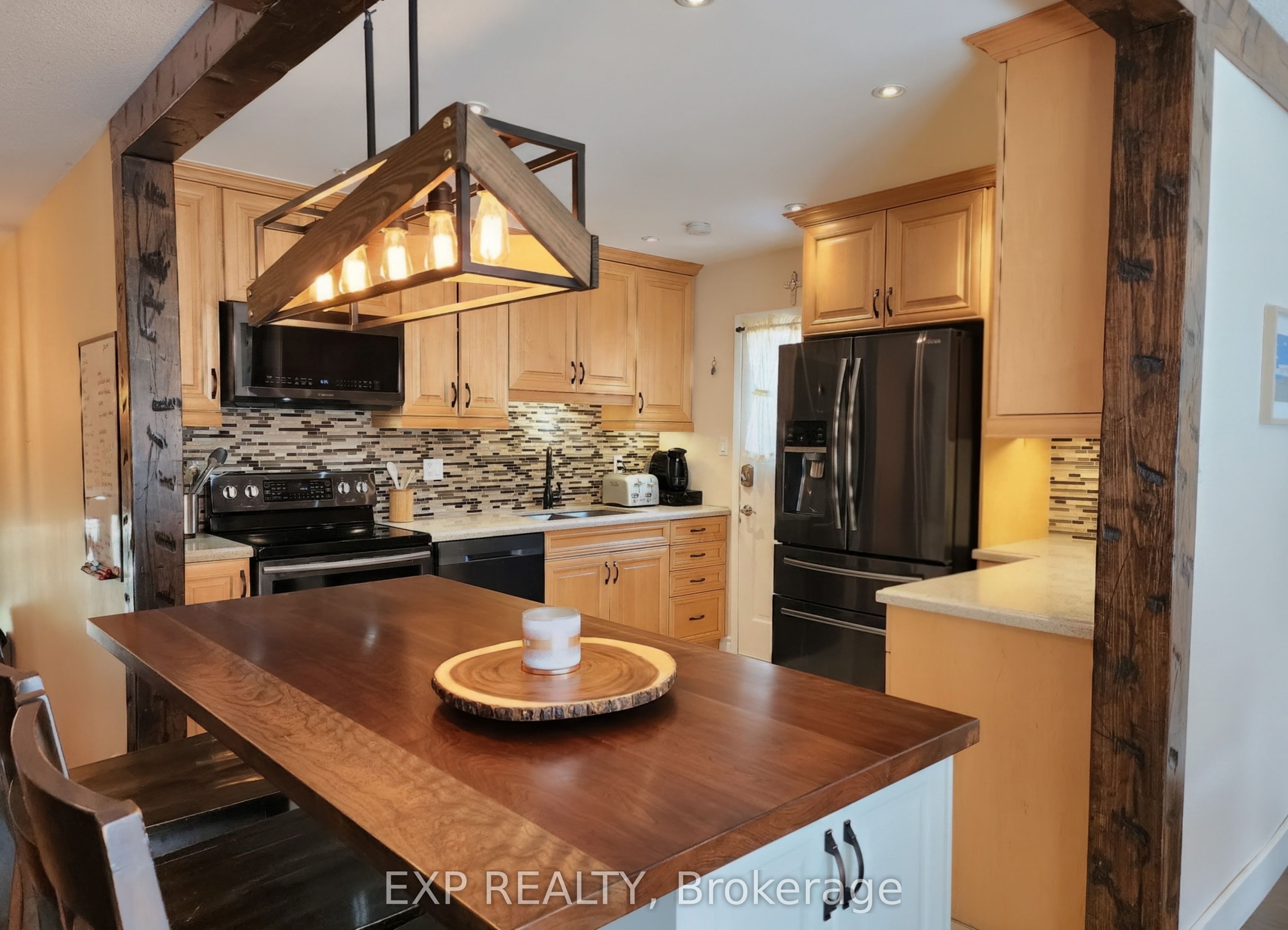 2832 Windwood Drive Property Photo 4