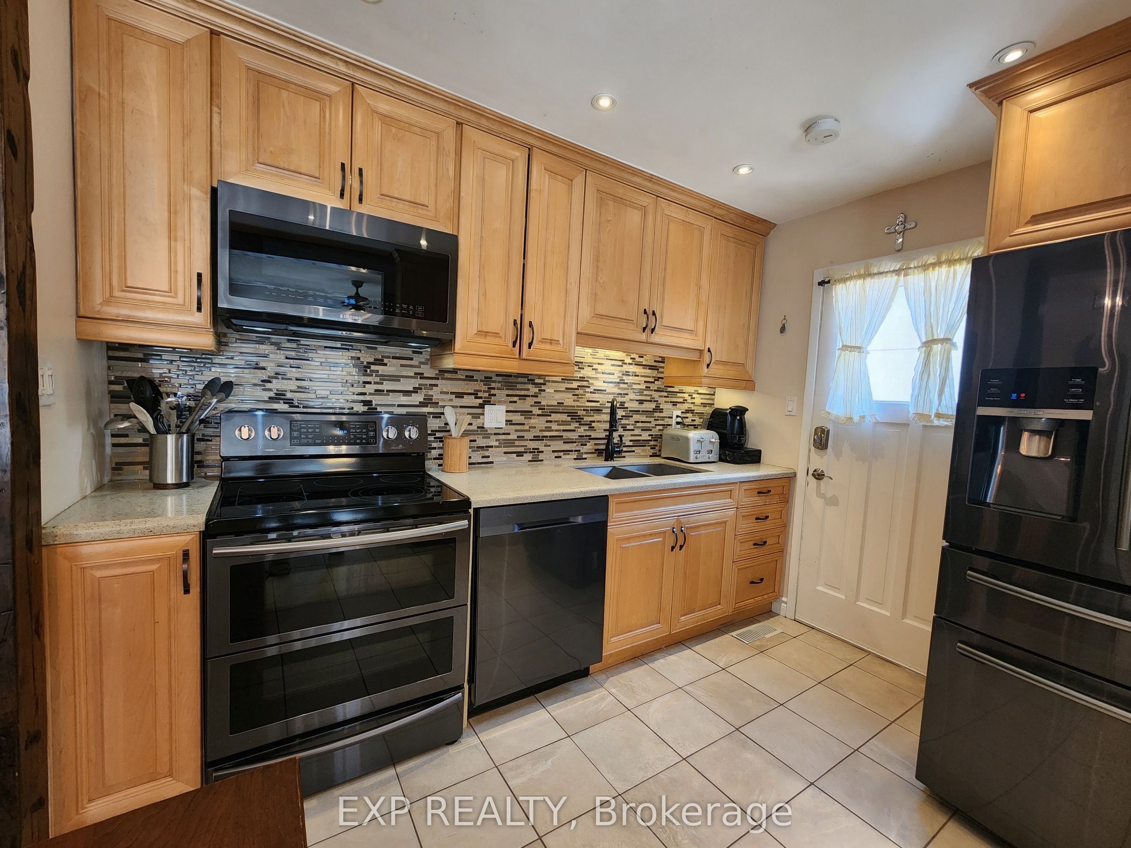 2832 Windwood Drive Property Photo 6