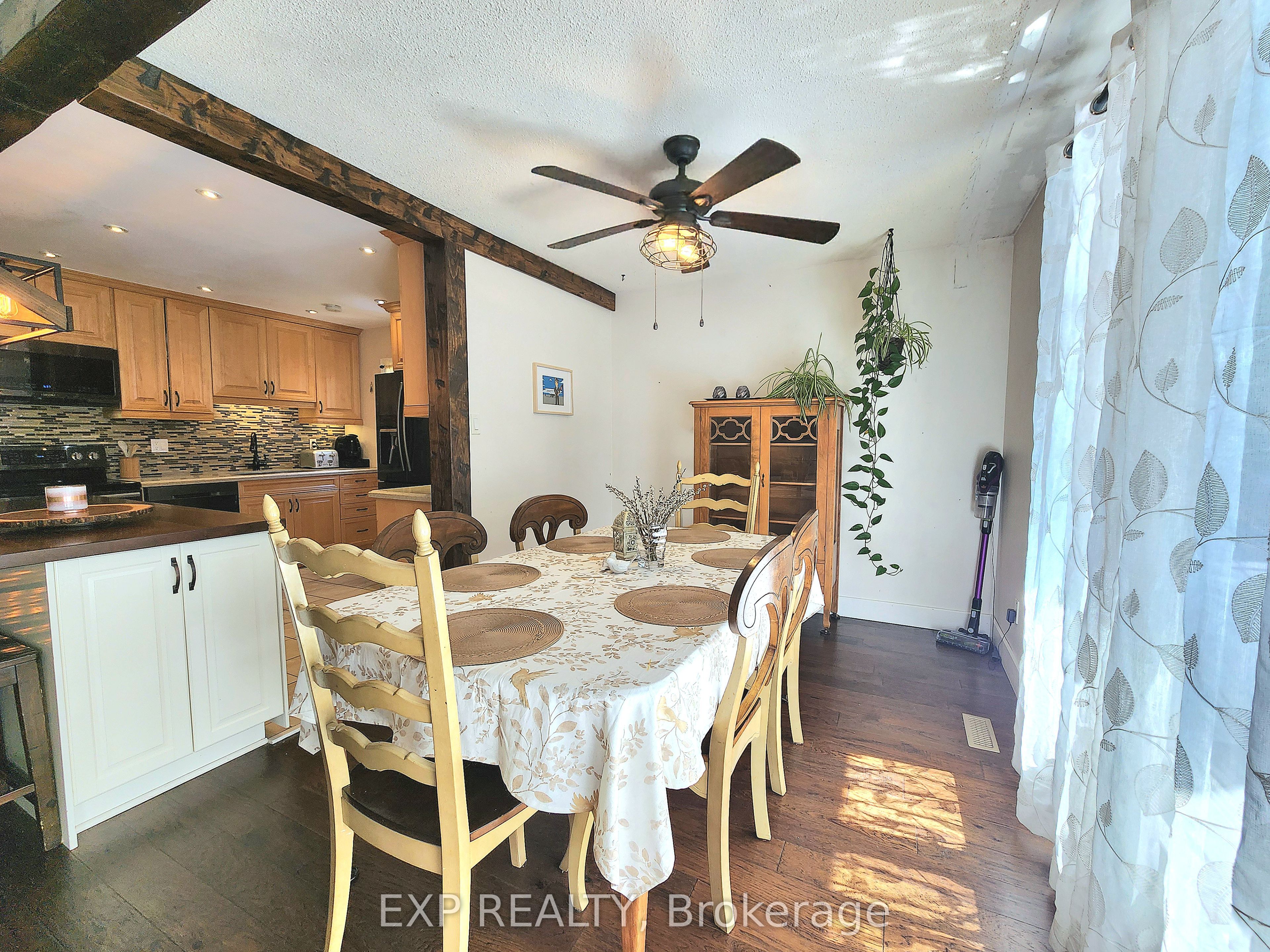 2832 Windwood Drive Property Photo 7