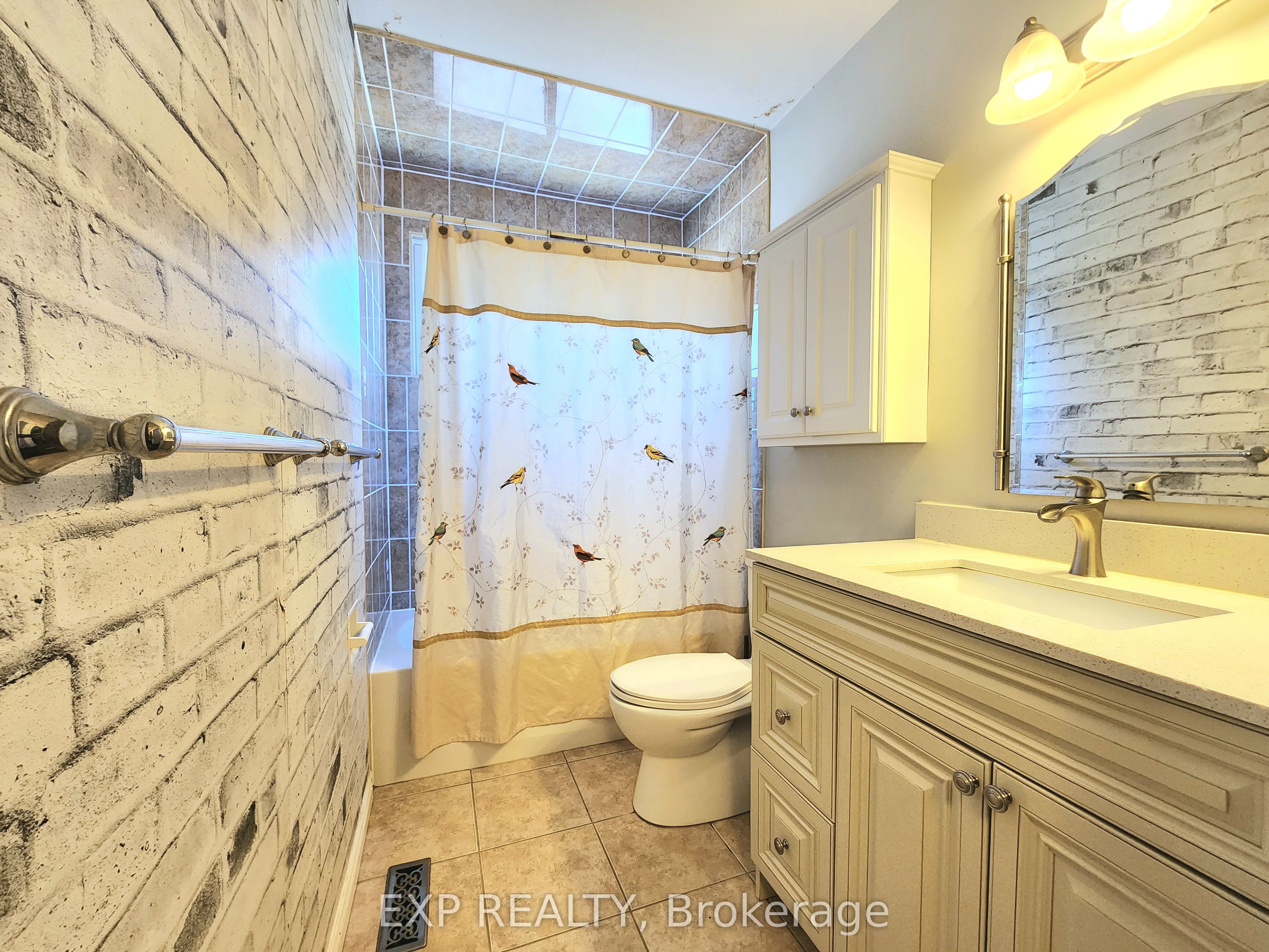 2832 Windwood Drive Property Photo 9