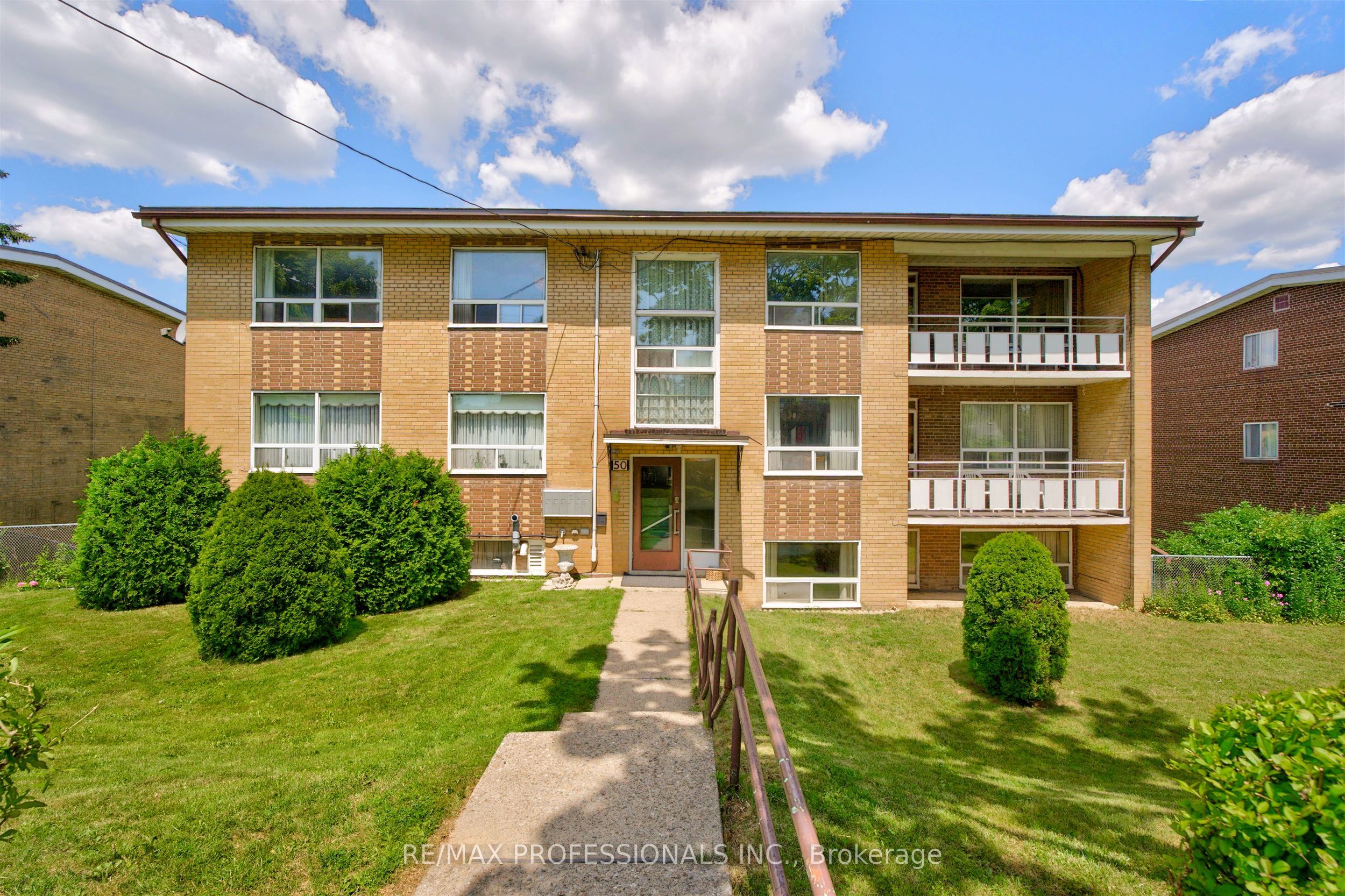 50 Waniska Avenue Property Photo 2