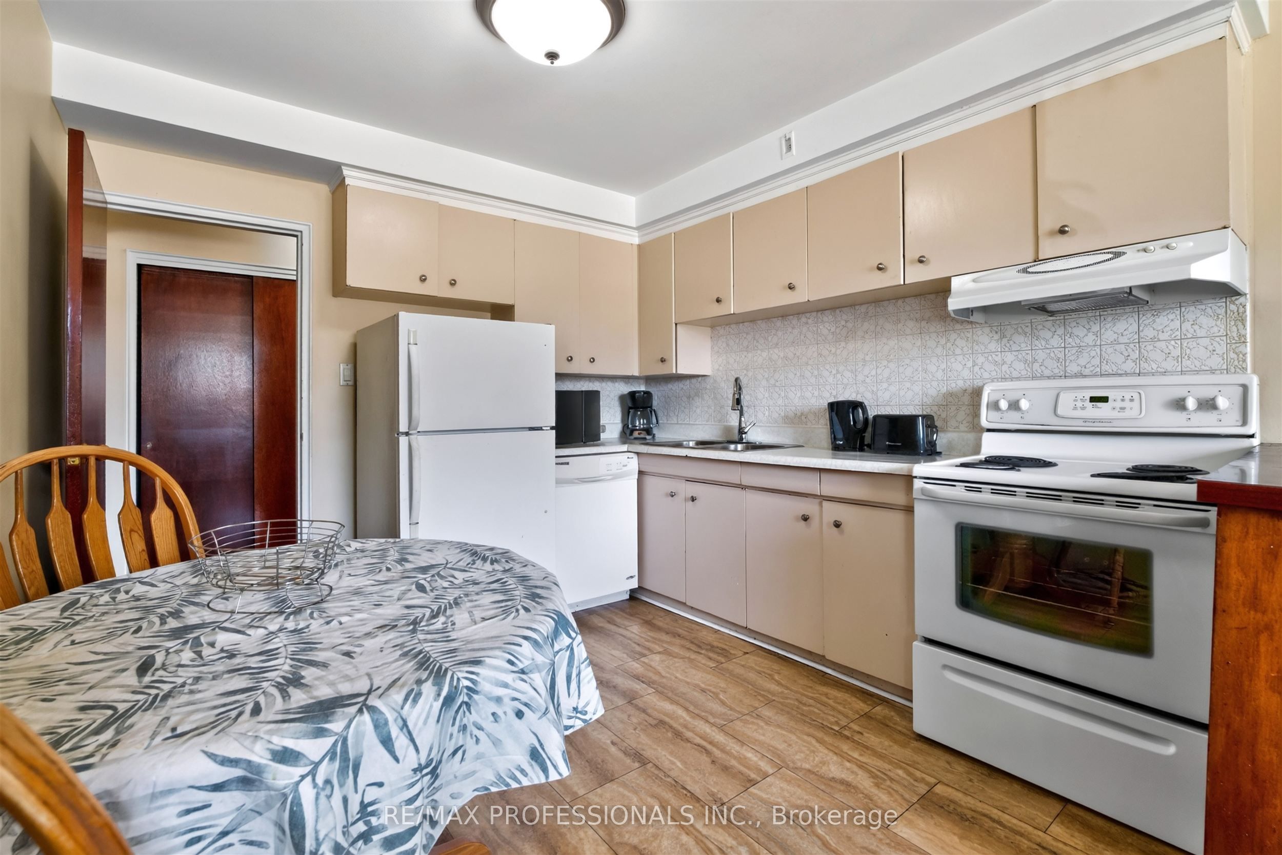50 Waniska Avenue Property Photo 13