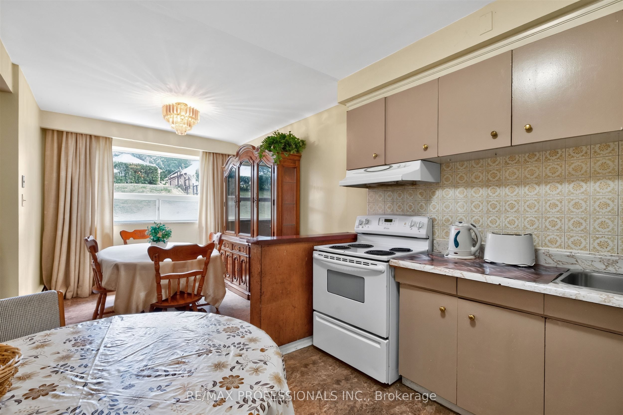 50 Waniska Avenue Property Photo 28