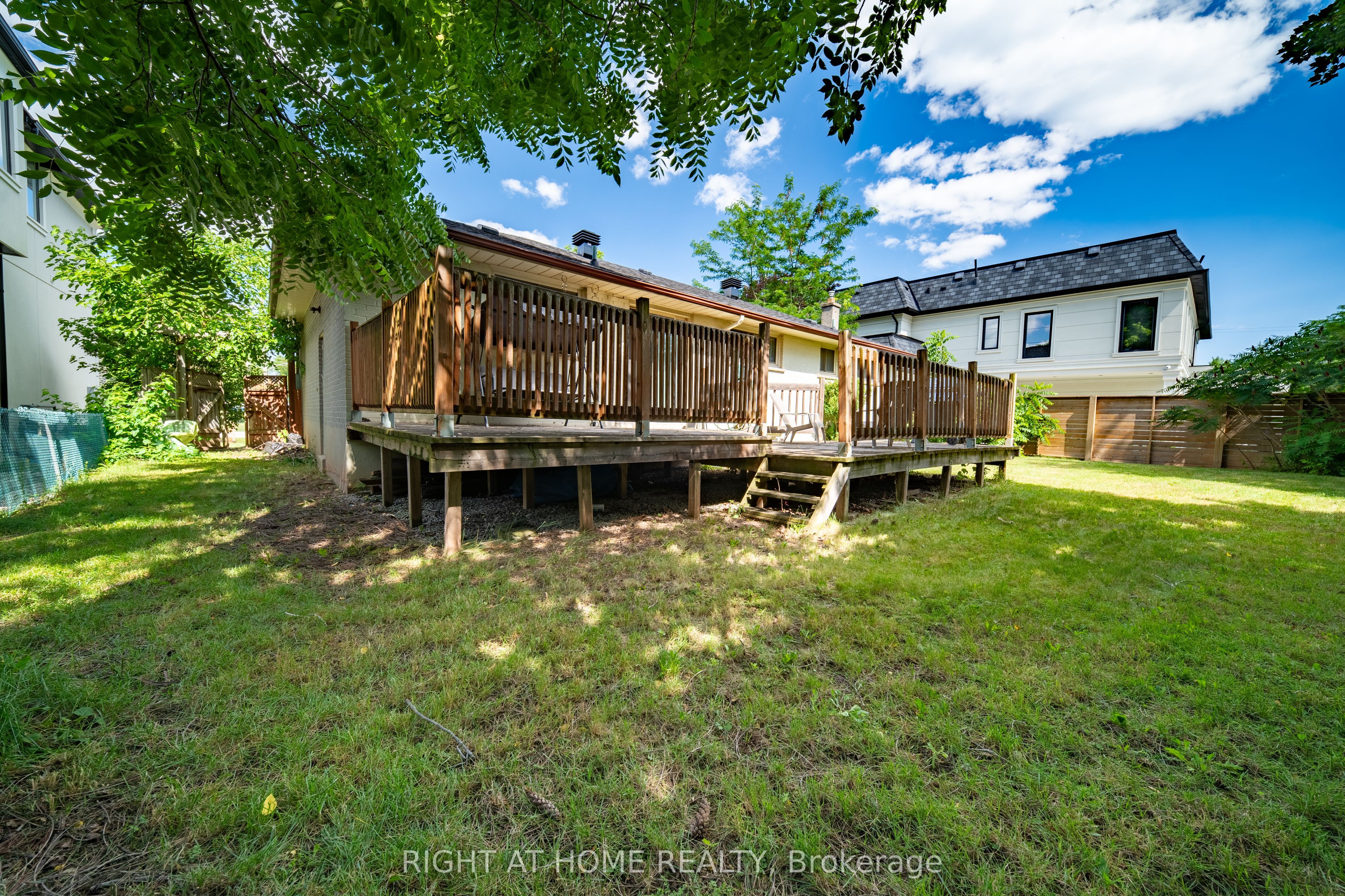 398 Tennyson Drive Property Photo 10