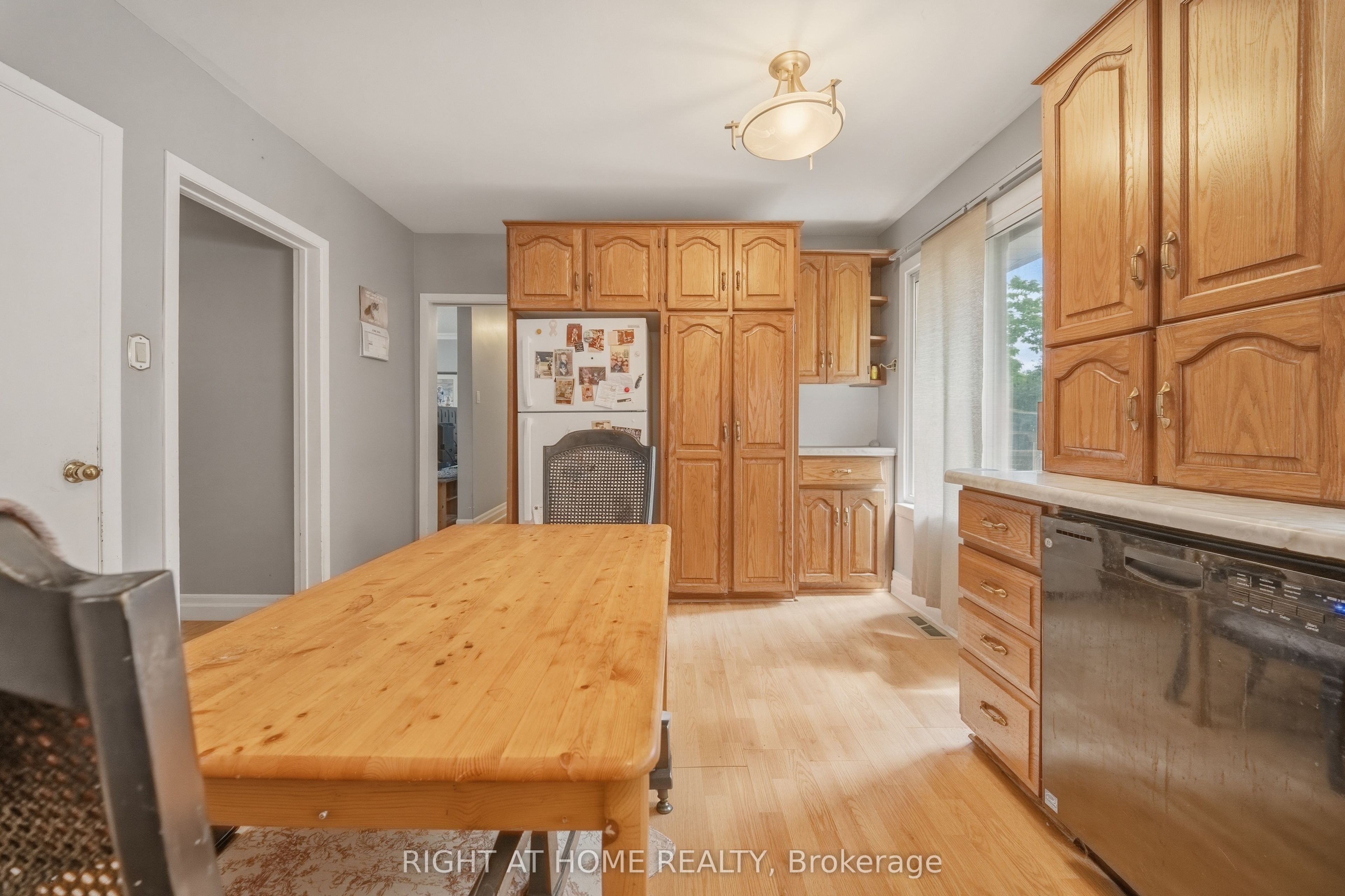 398 Tennyson Drive Property Photo 17