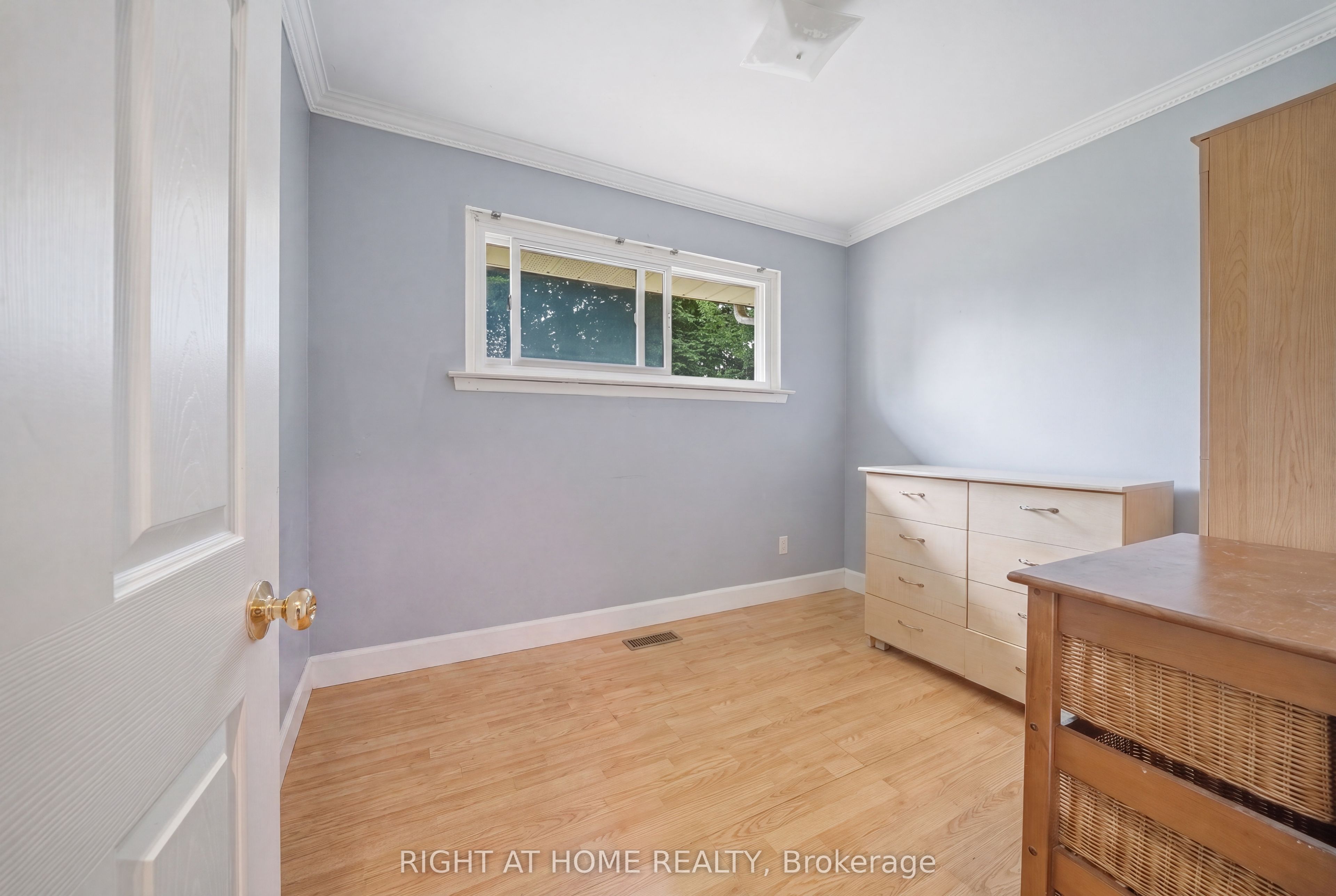 398 Tennyson Drive Property Photo 23