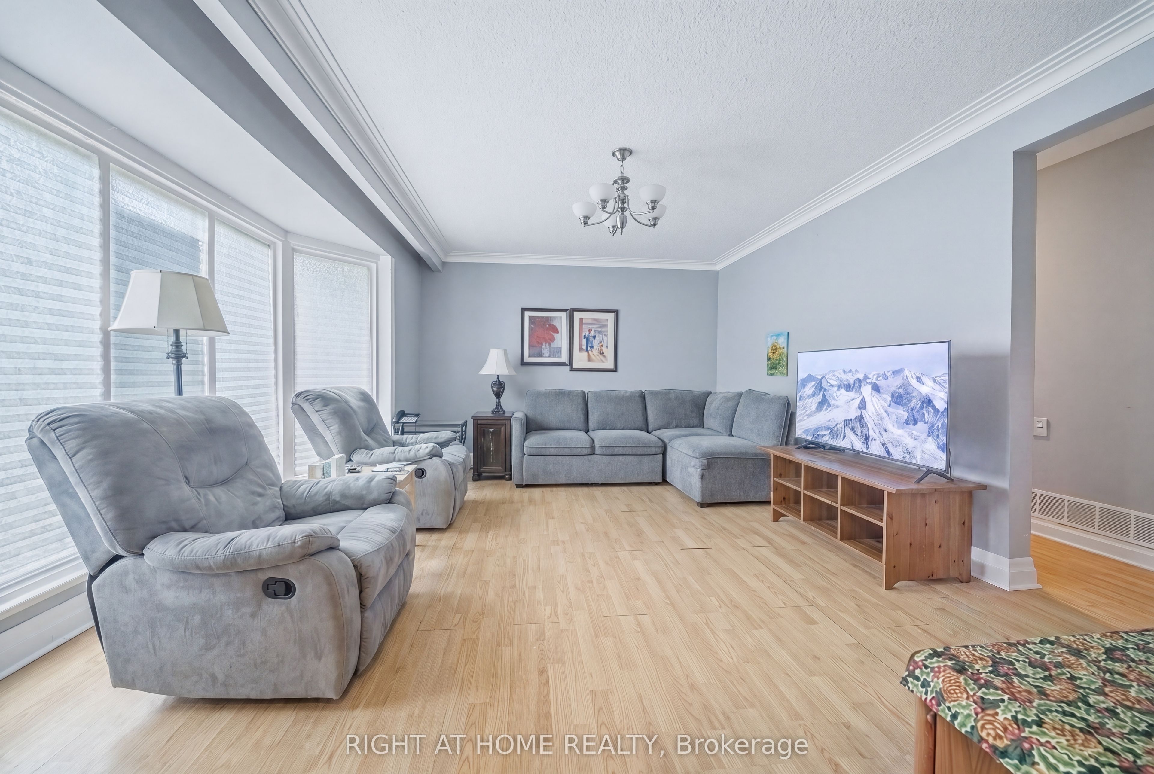 398 Tennyson Drive Property Photo 26