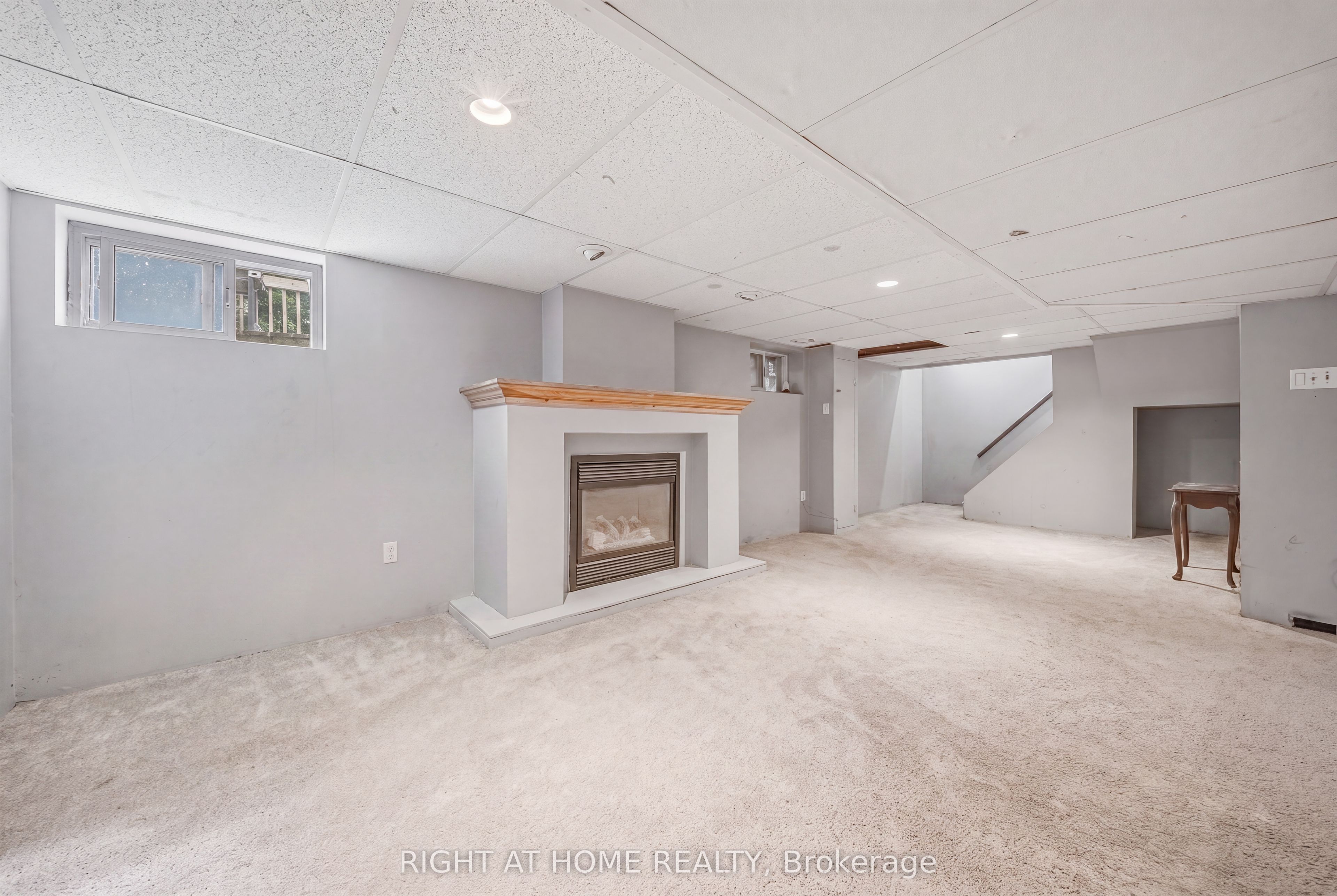 398 Tennyson Drive Property Photo 33
