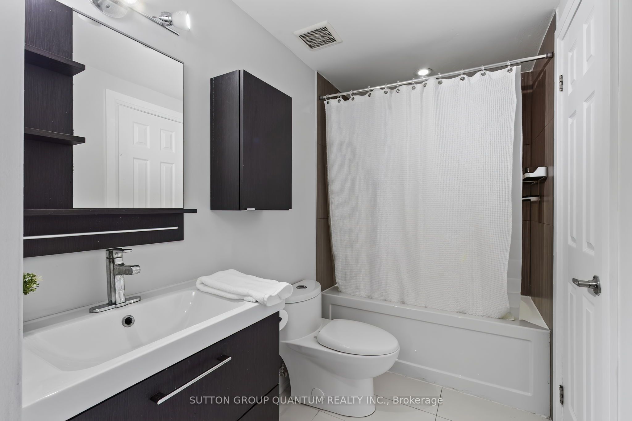 4413 Lee Drive Property Photo 32