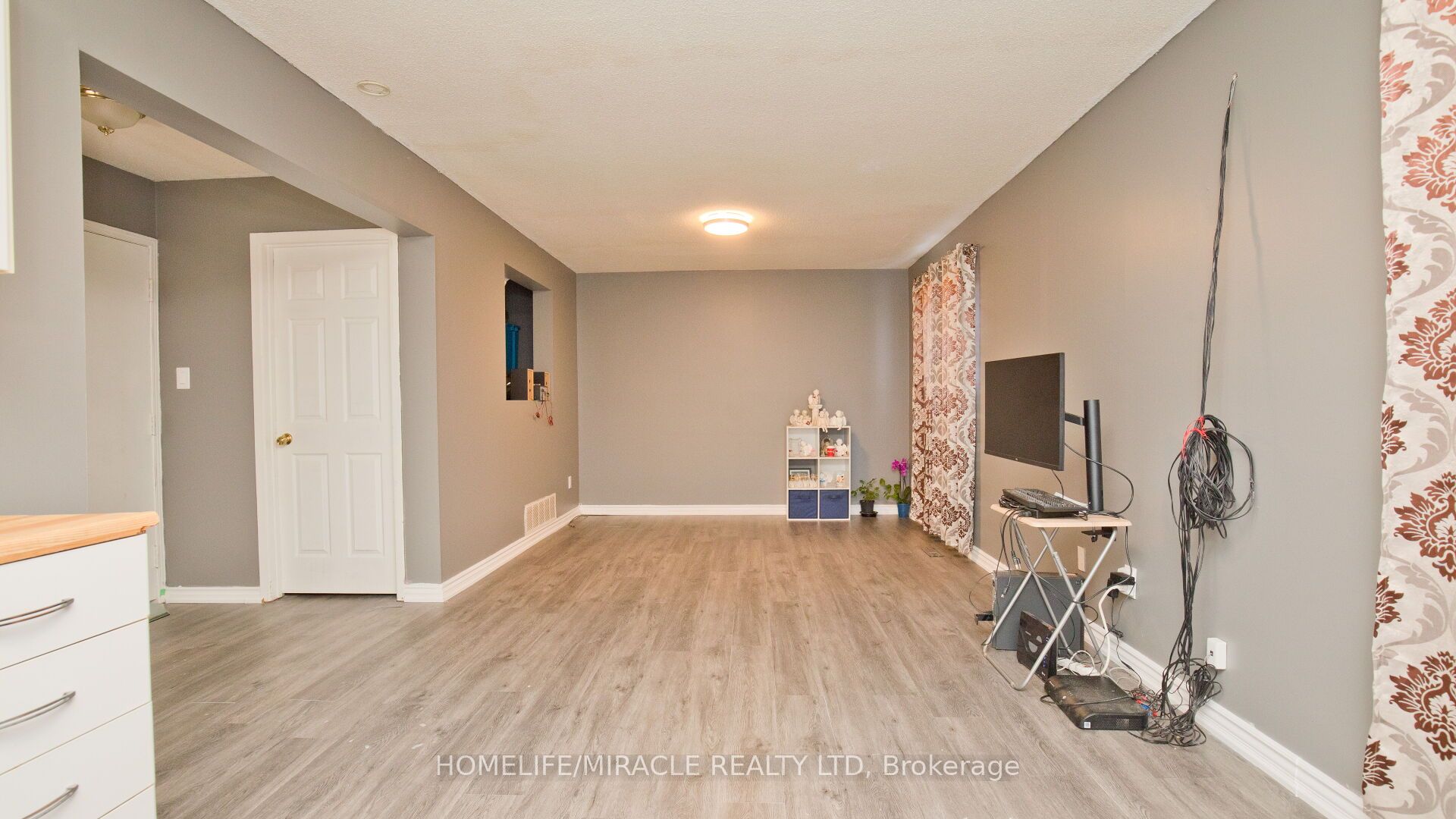 38 Medici Place Property Photo 25
