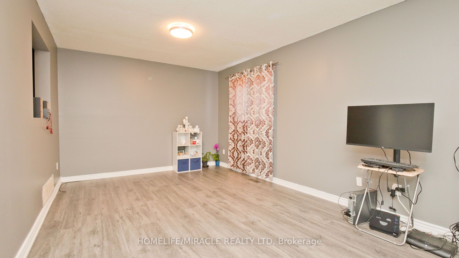 38 Medici Place Property Photo 27