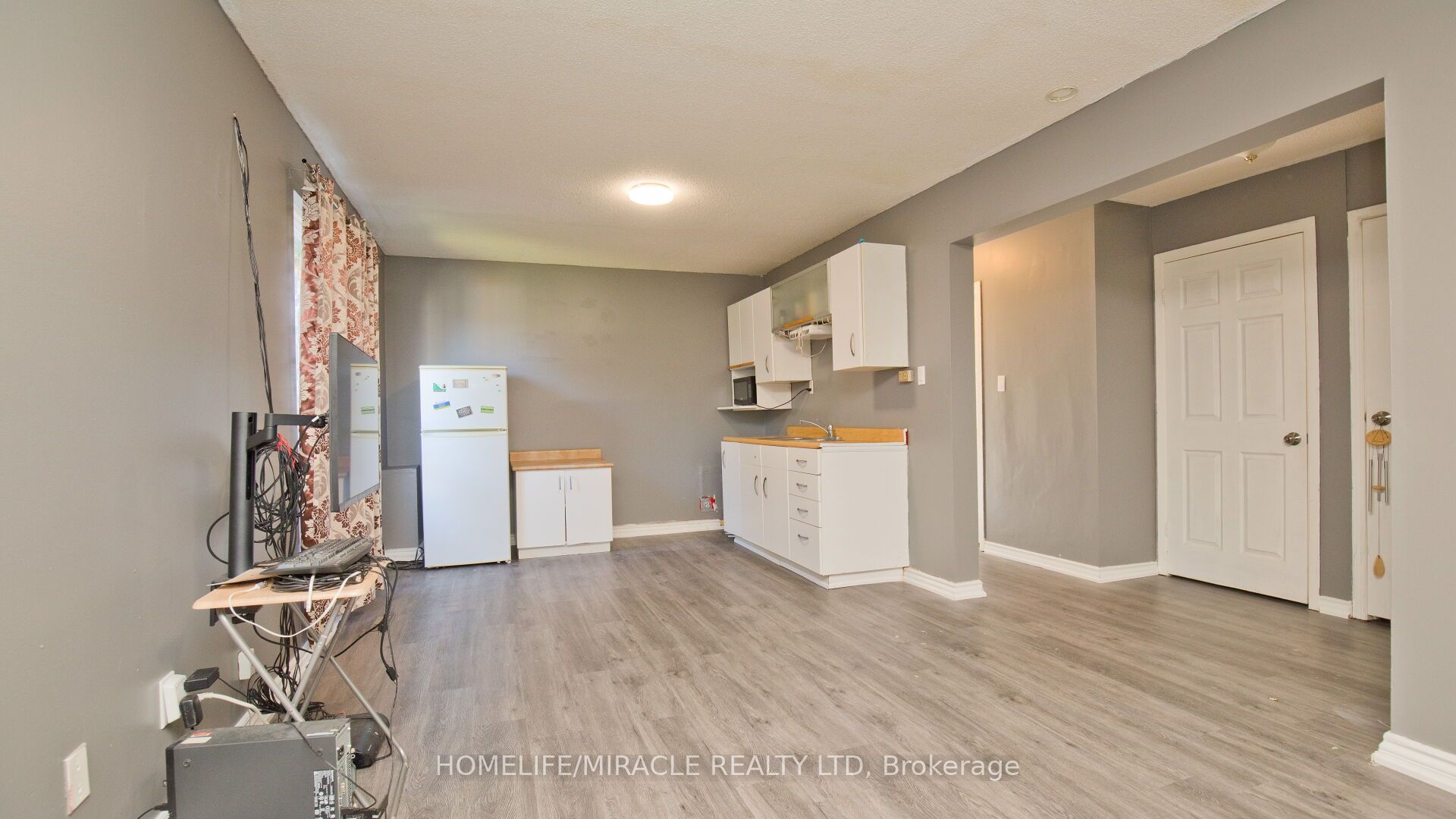 38 Medici Place Property Photo 28