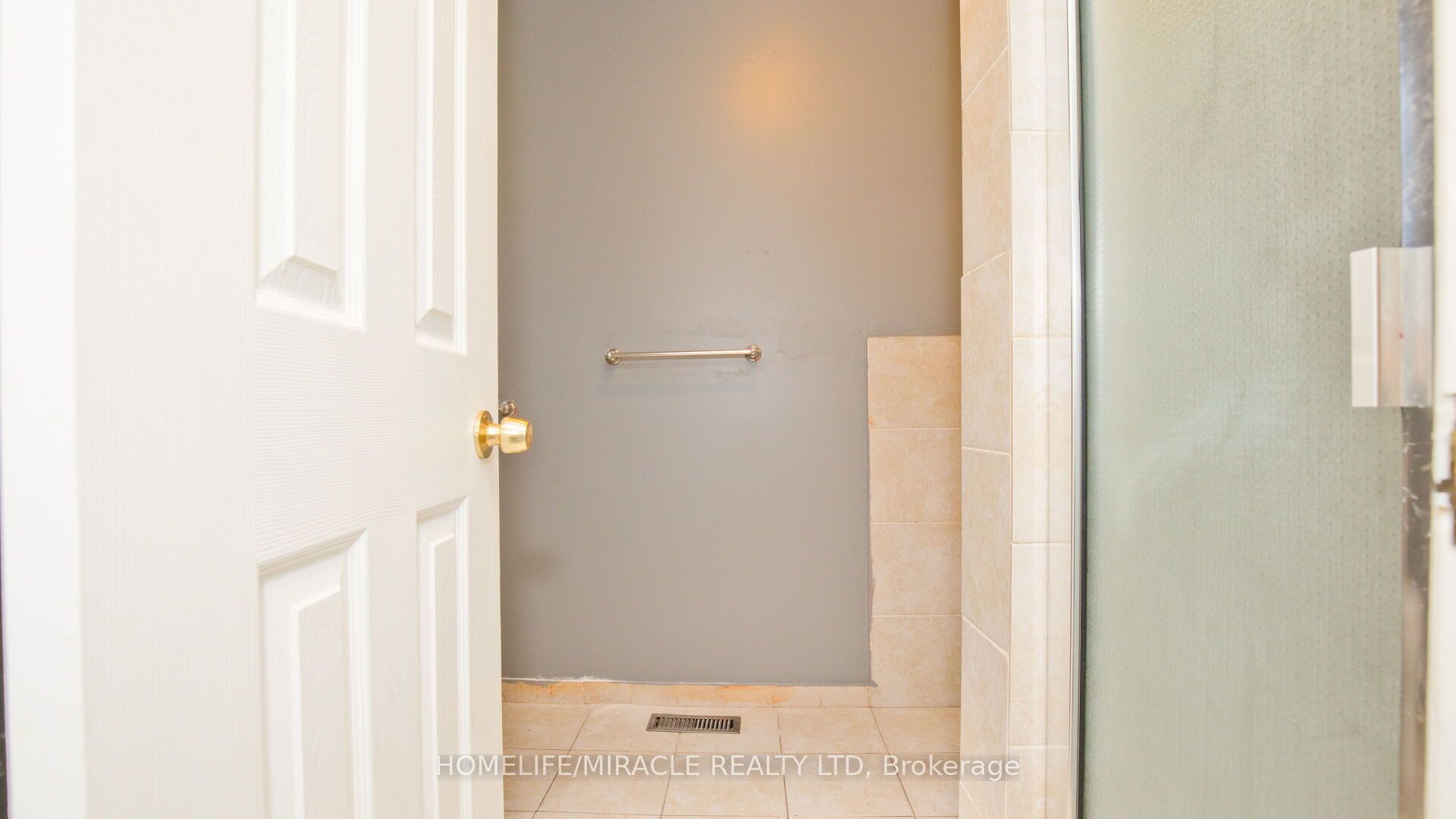 38 Medici Place Property Photo 29