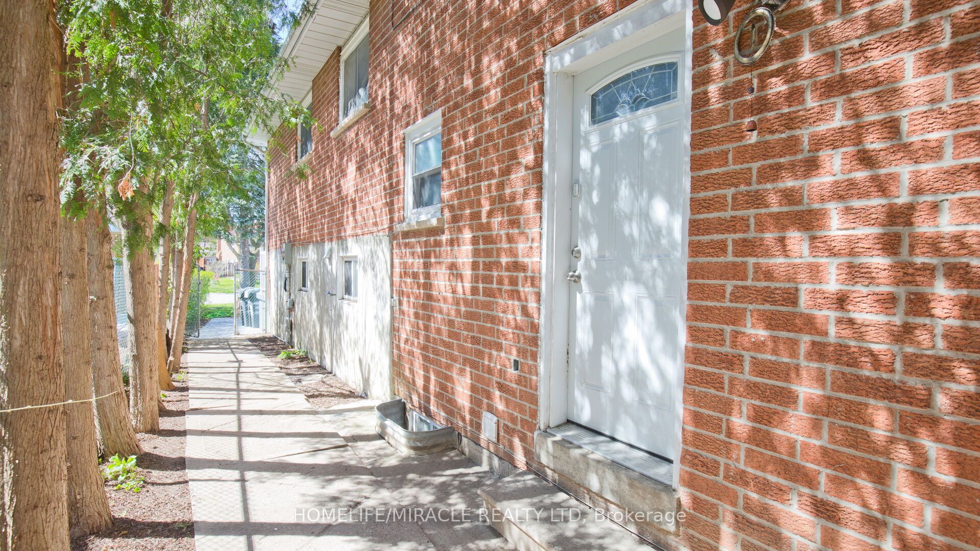 38 Medici Place Property Photo 47