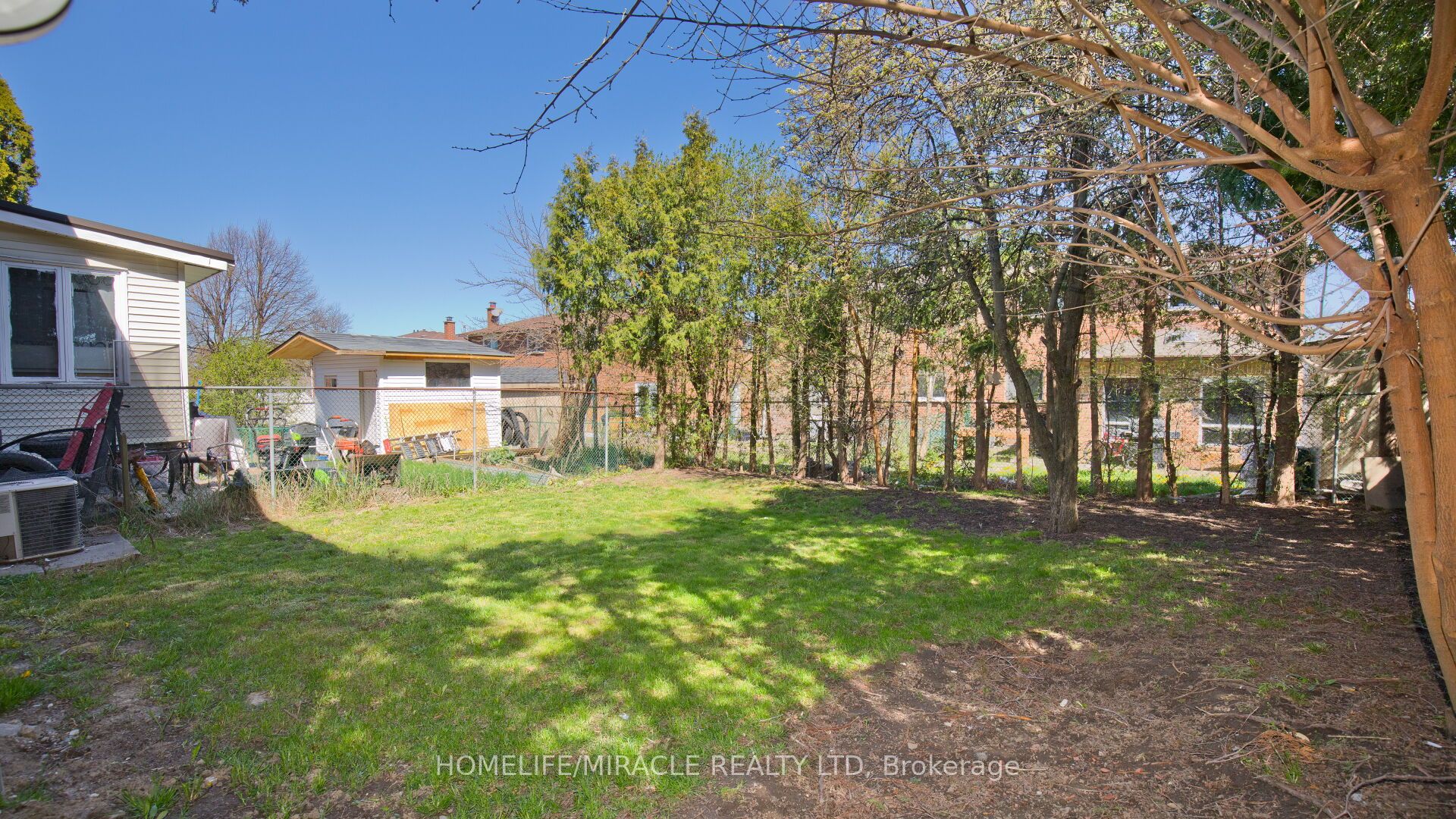 38 Medici Place Property Photo 48
