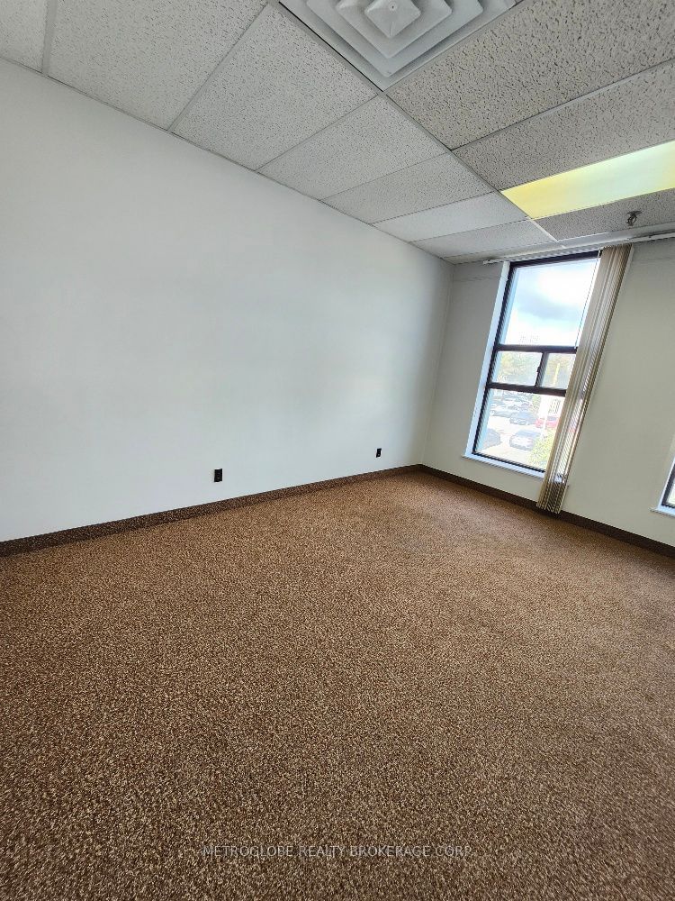 2399 Cawthra Road 204a Property Photo 5