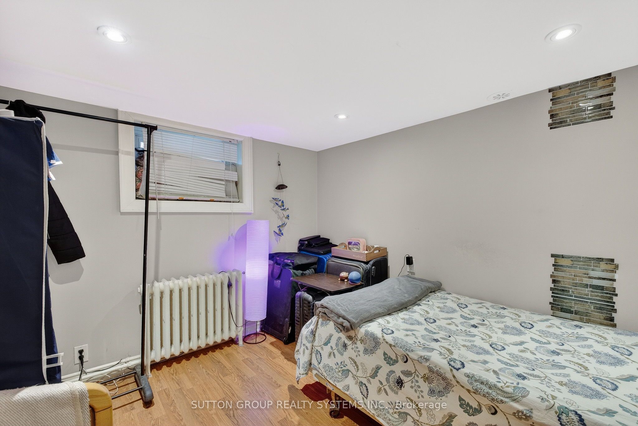 32 Green Lanes Property Photo 27