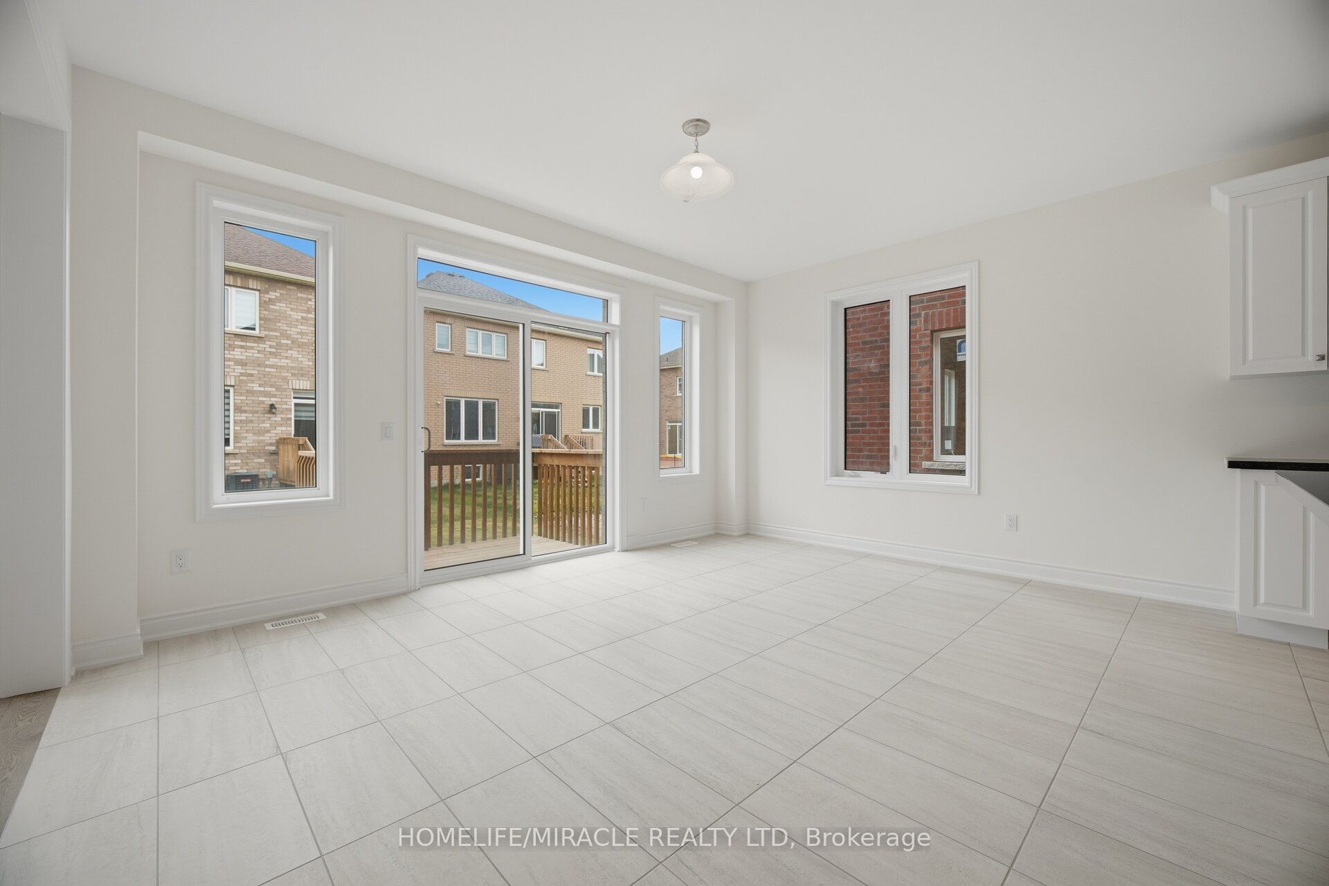 46 Stratford Drive Property Photo 13