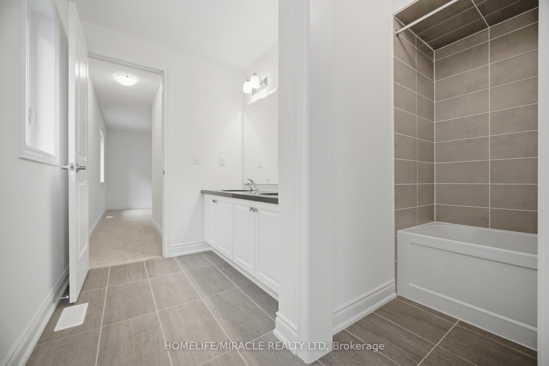 46 Stratford Drive Property Photo 38