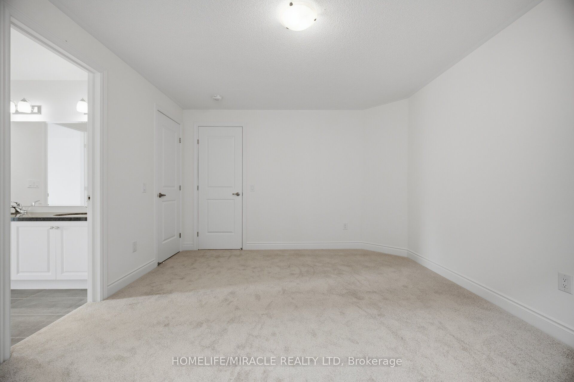 46 Stratford Drive Property Photo 47