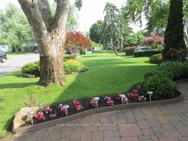 54 Roberts Crescent Property Photo 19