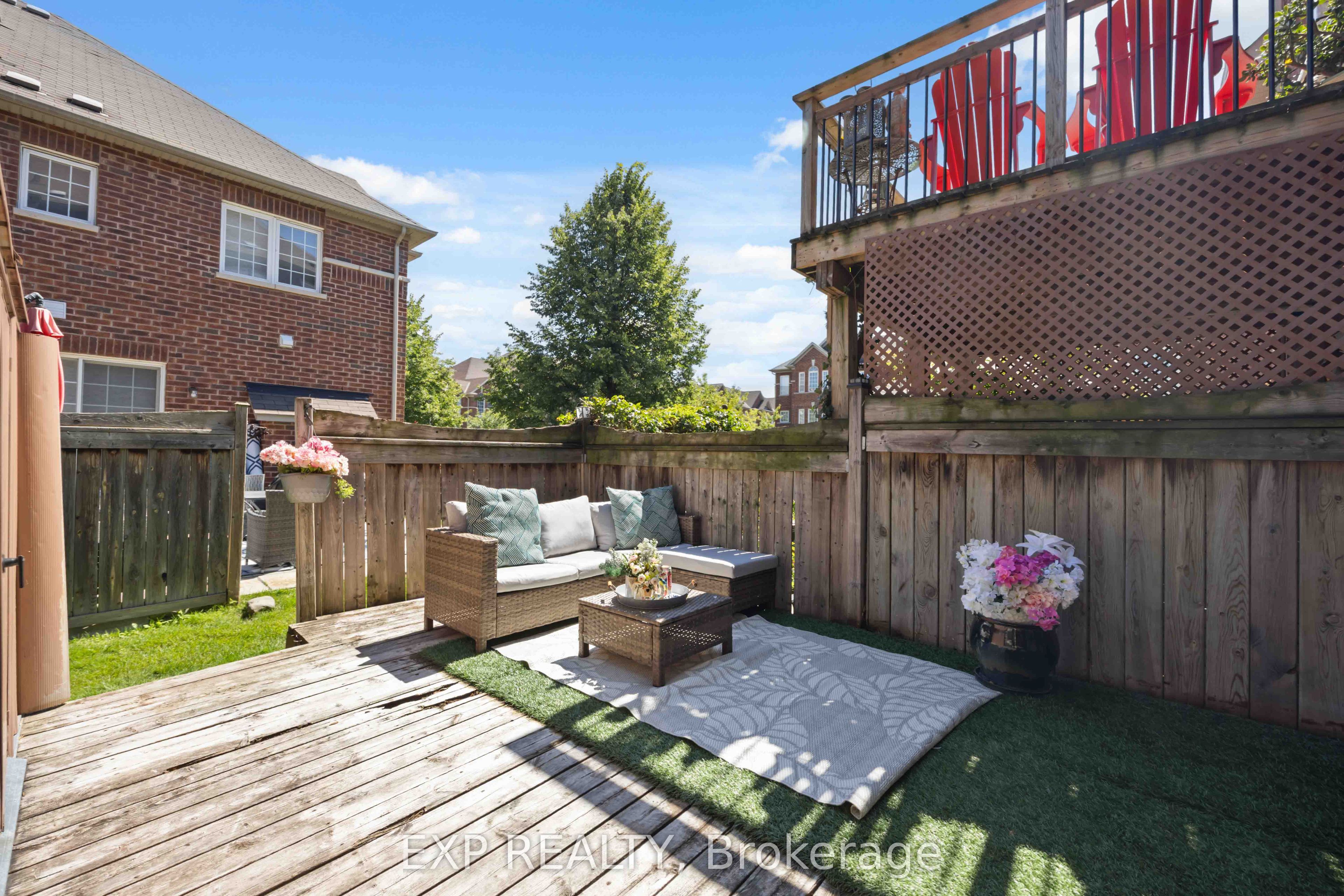 5 Garden Park Lane Property Photo 45