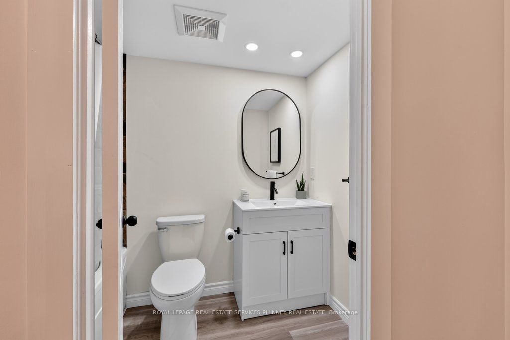 93 The Queensway 50 Property Photo 18