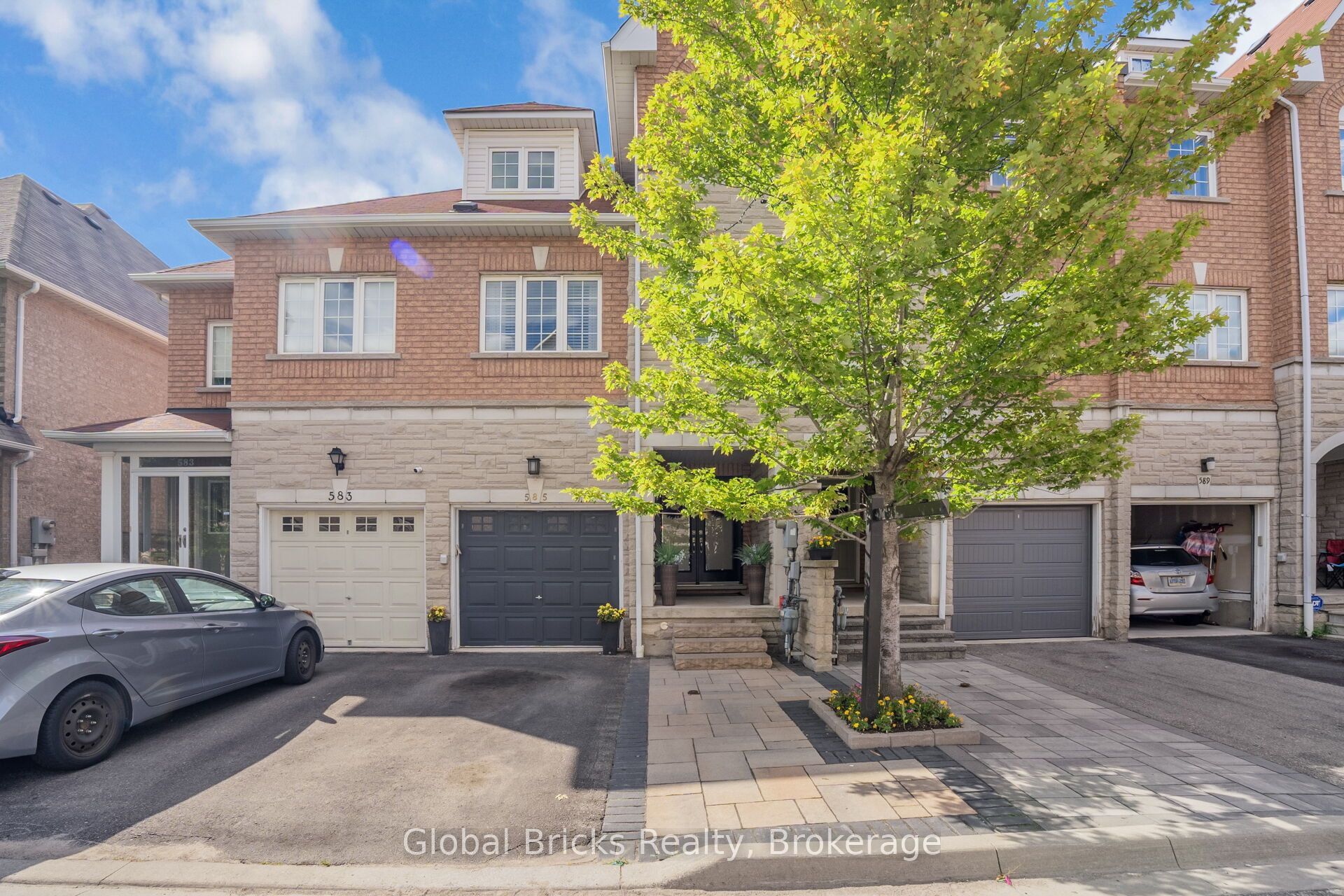 585 Candlestick Circle Property Photo 1
