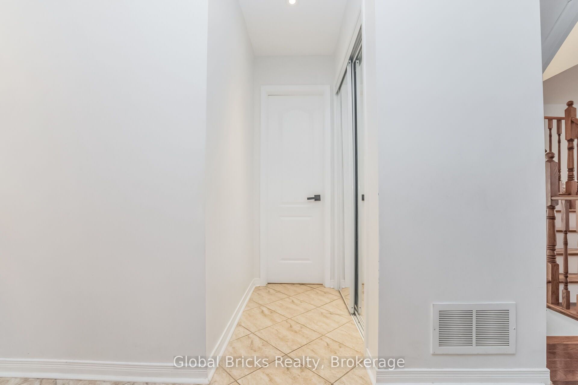 585 Candlestick Circle Property Photo 7