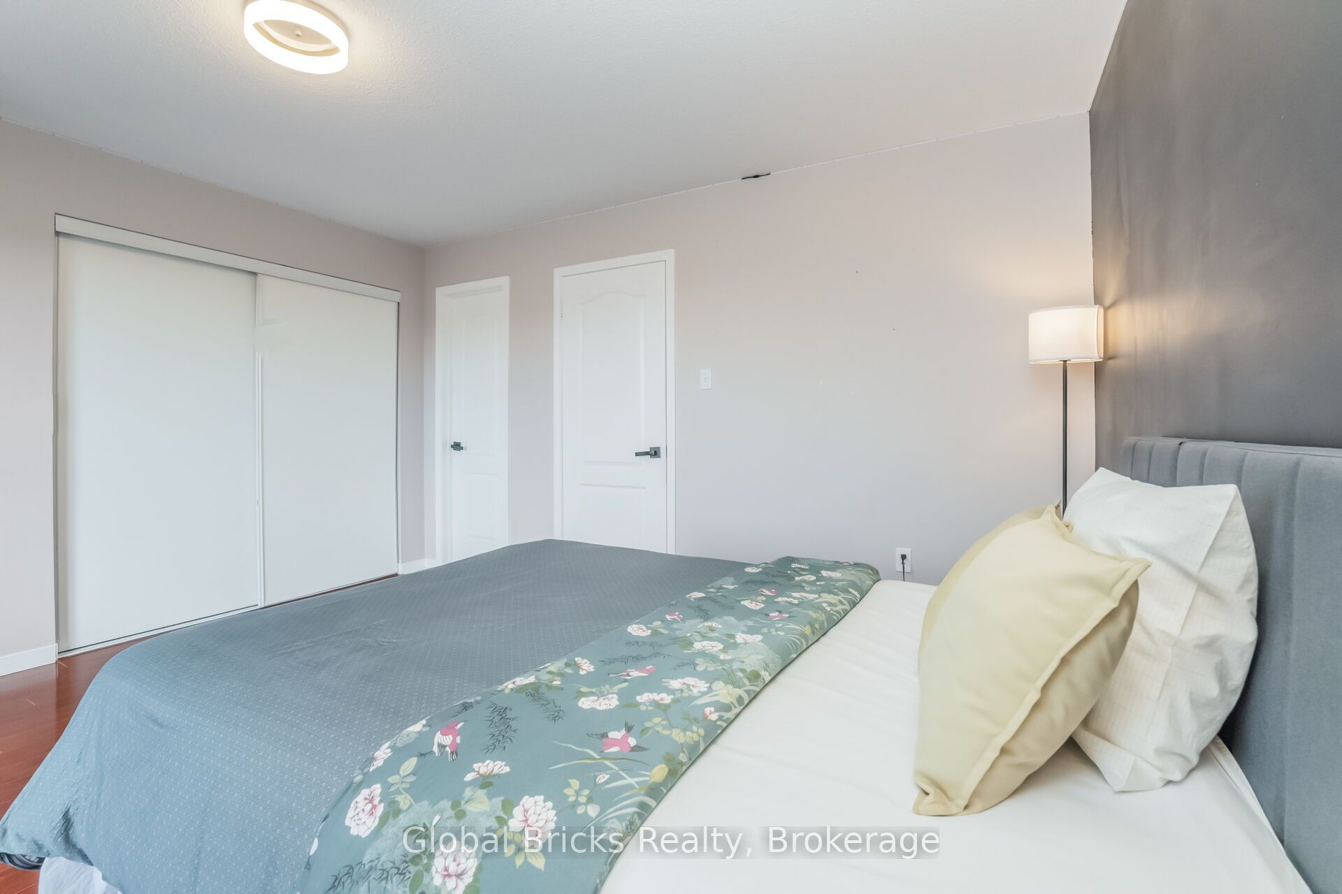 585 Candlestick Circle Property Photo 33