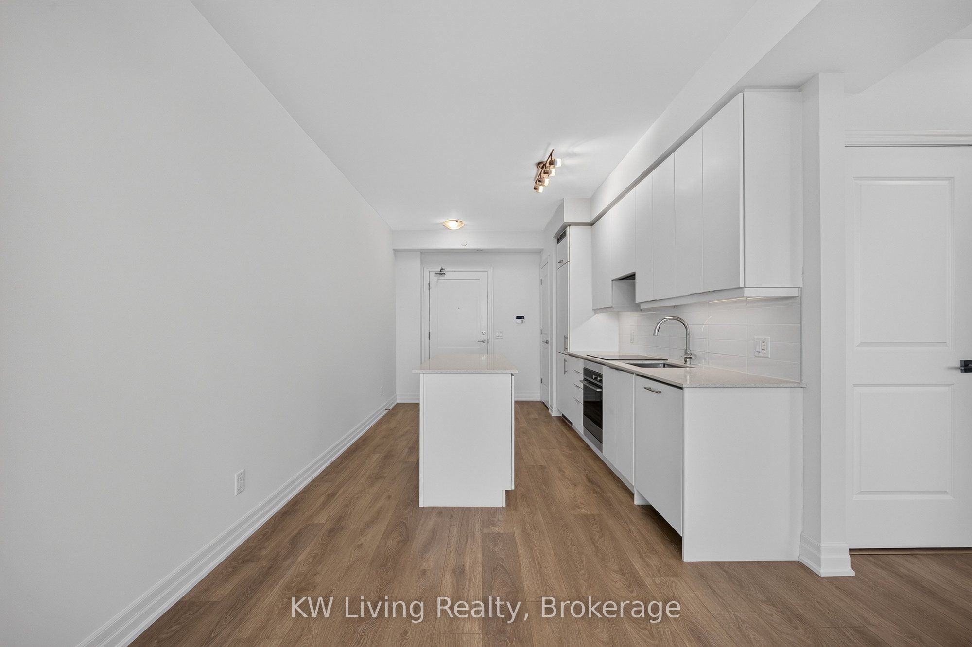 30 Elm Drive W 3502 Property Photo 8