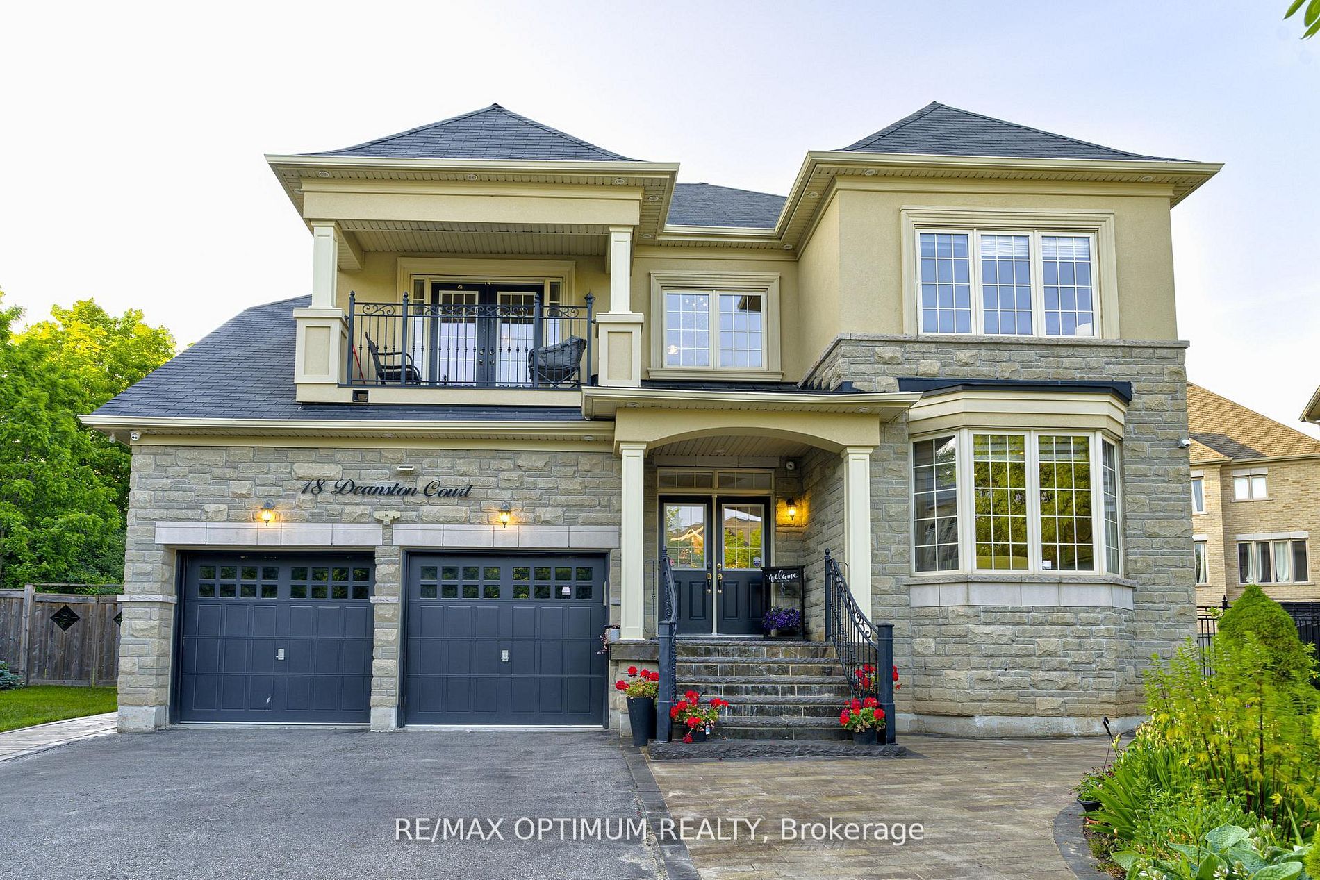 18 Deanston Court Property Photo 3