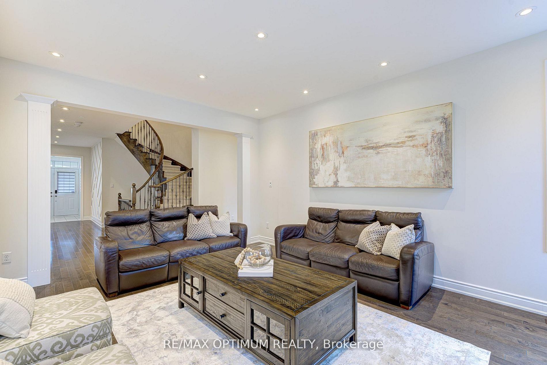 18 Deanston Court Property Photo 14