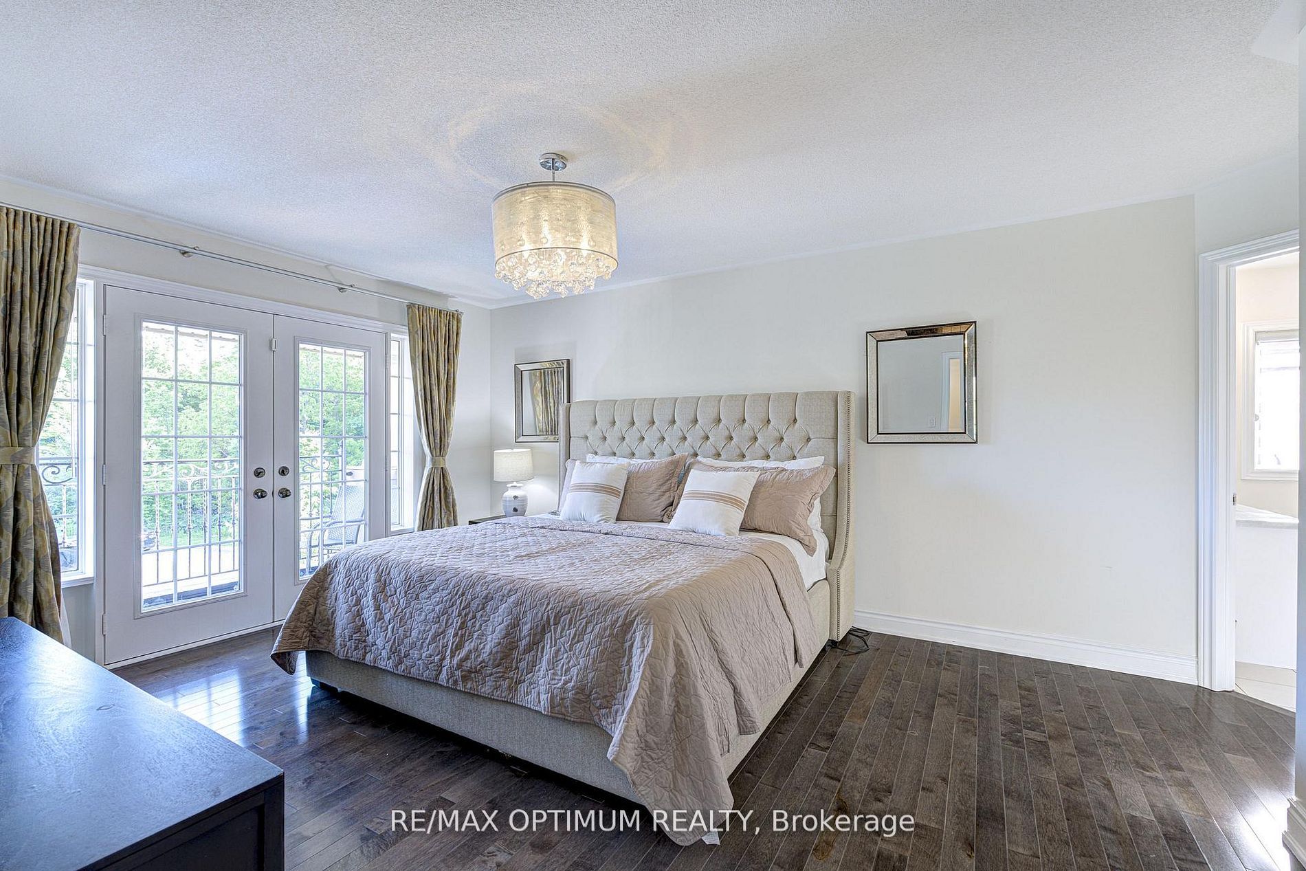 18 Deanston Court Property Photo 29