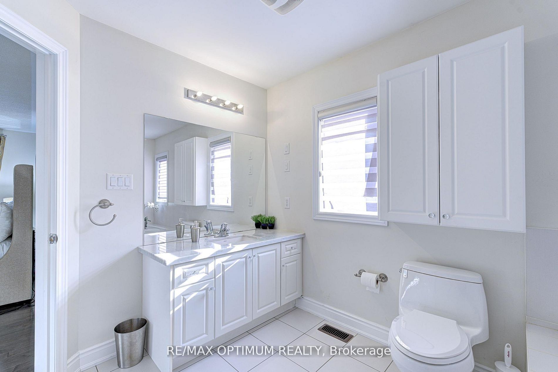 18 Deanston Court Property Photo 32