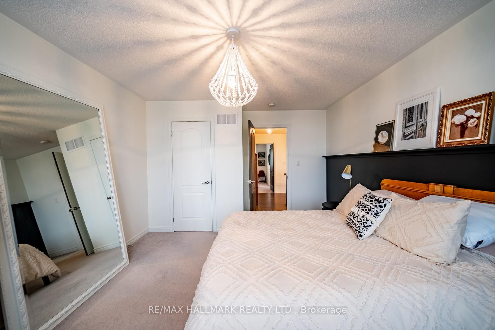124 Bonnie Braes Drive Property Photo 21