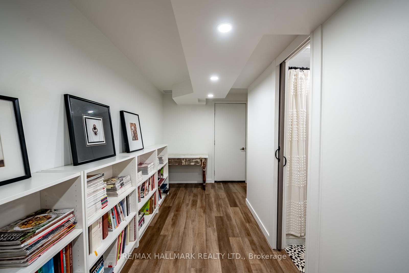 124 Bonnie Braes Drive Property Photo 39