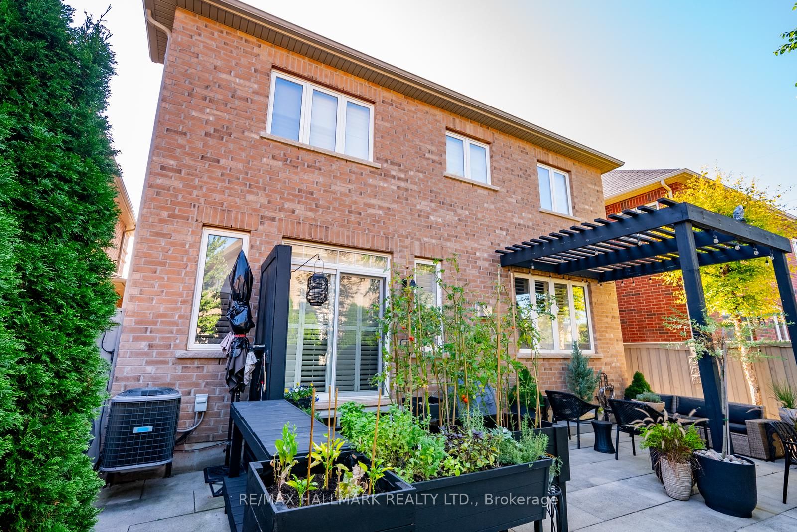 124 Bonnie Braes Drive Property Photo 43